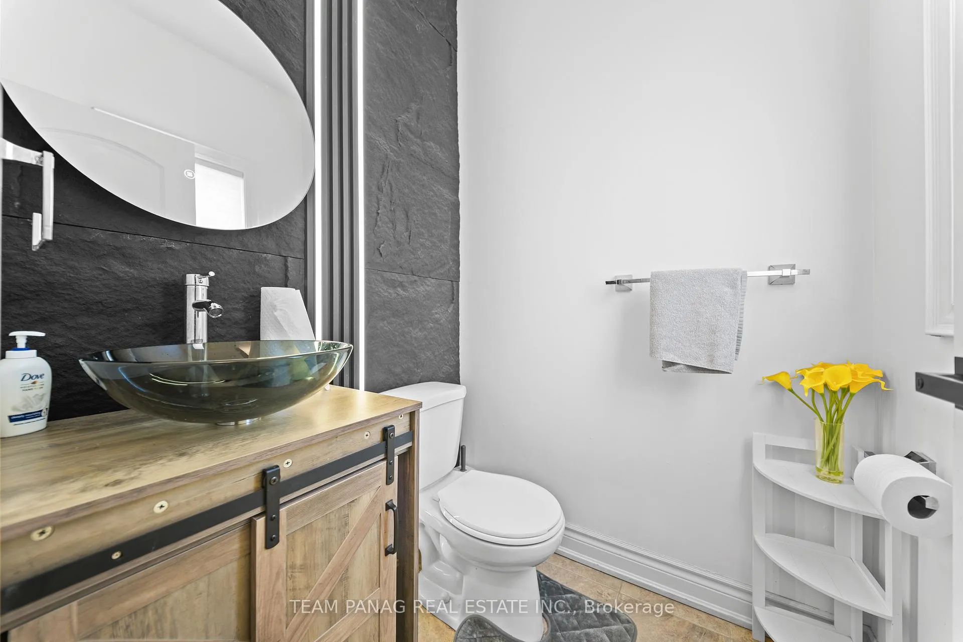 Photo 20 of 87 Haviland Circle, Brampton, Sandringham-Wellington — HOMEH