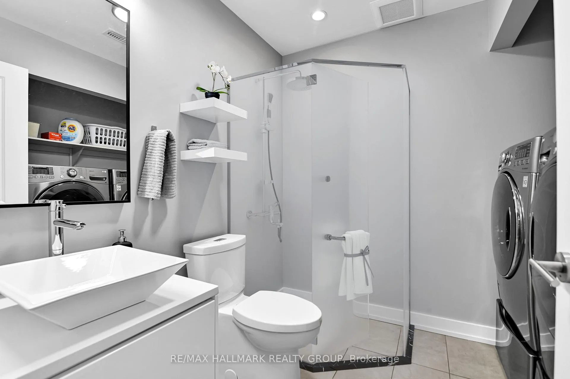 Photo 5 of 68G Stonehurst Avenue, Ottawa, Mechanicsville — HOMEH
