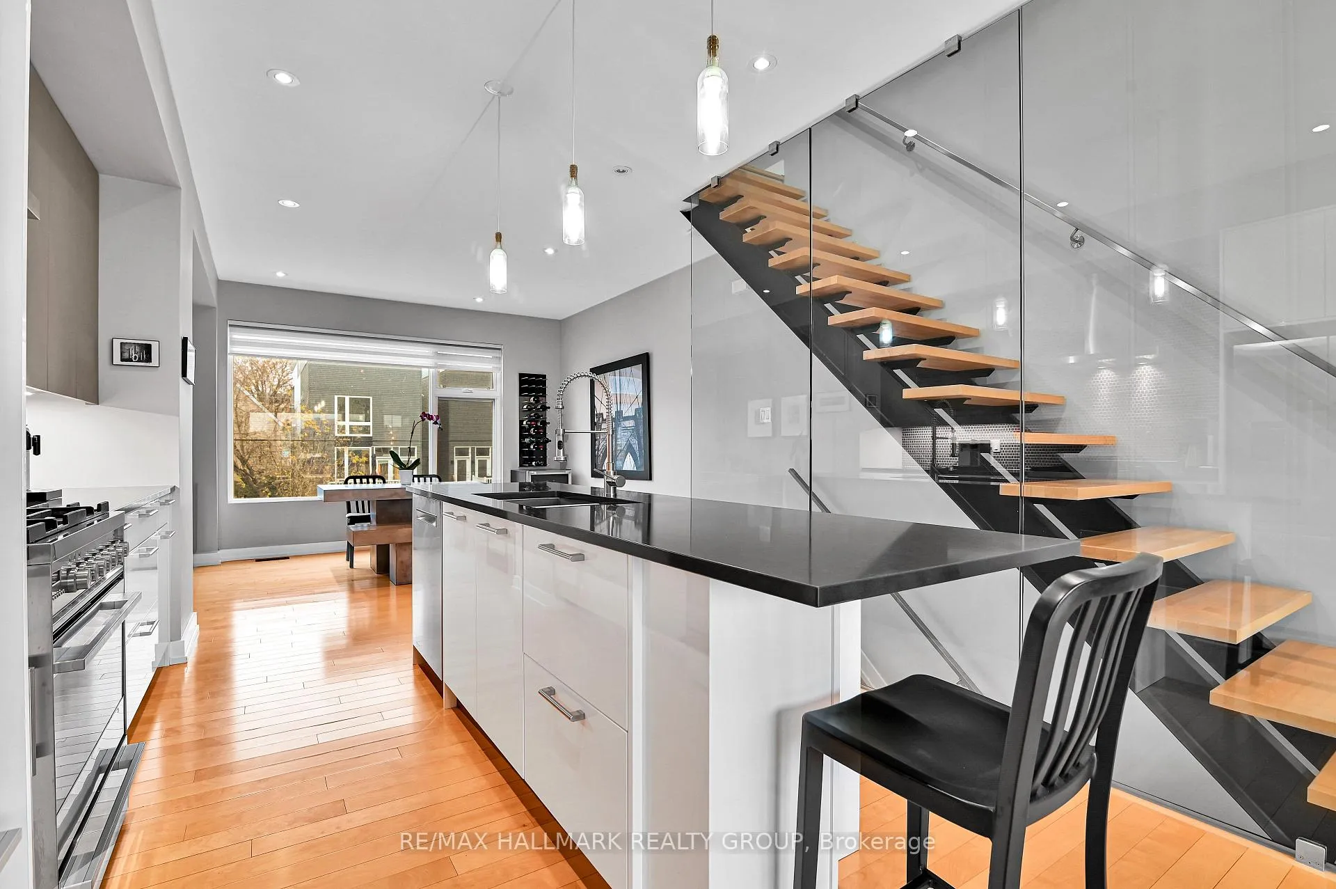 Photo 17 of 68G Stonehurst Avenue, Ottawa, Mechanicsville — HOMEH