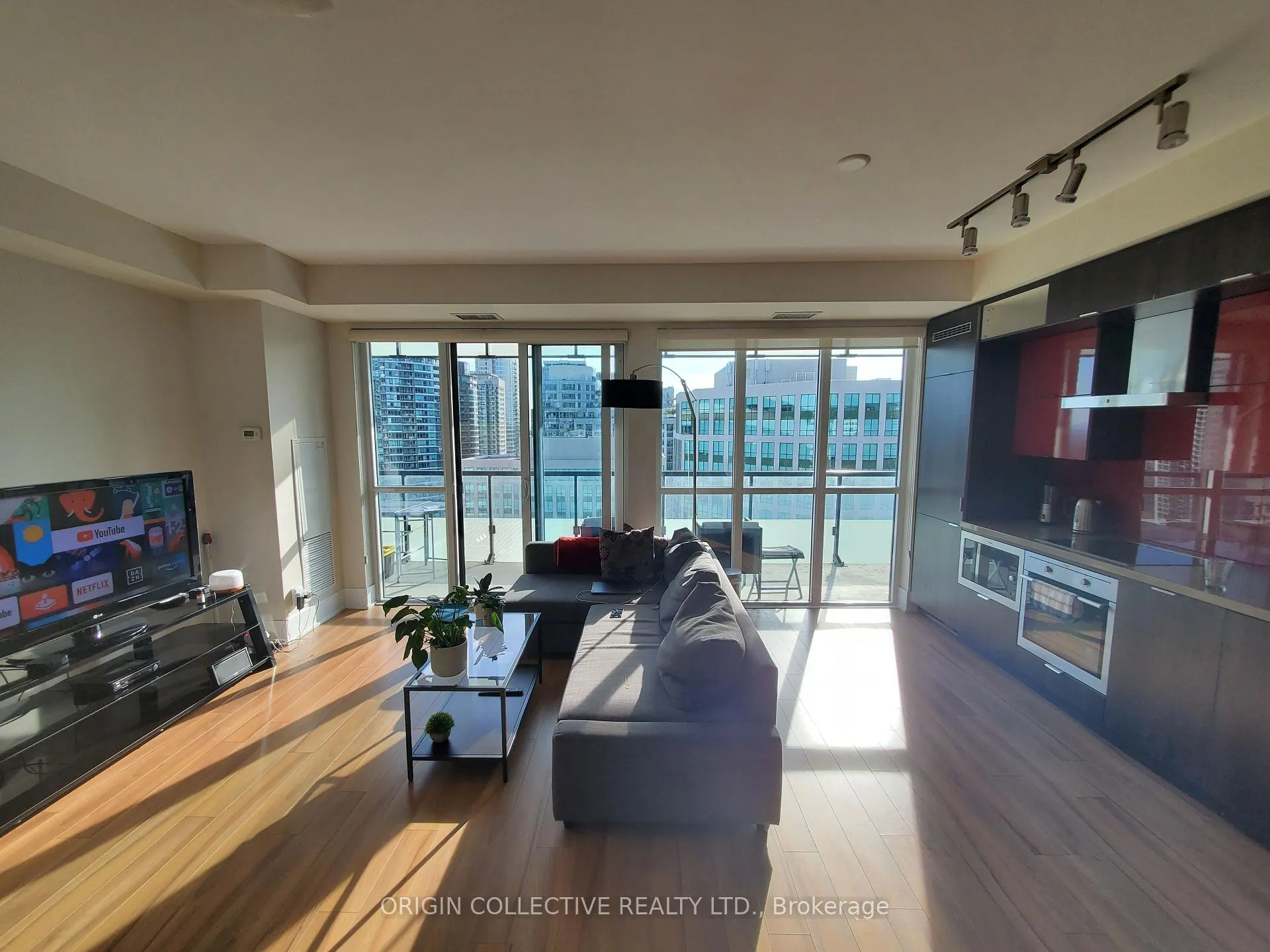 Photo 4 of Unit 1803, 300 Front Street, Toronto, Waterfront Communities — HOMEH