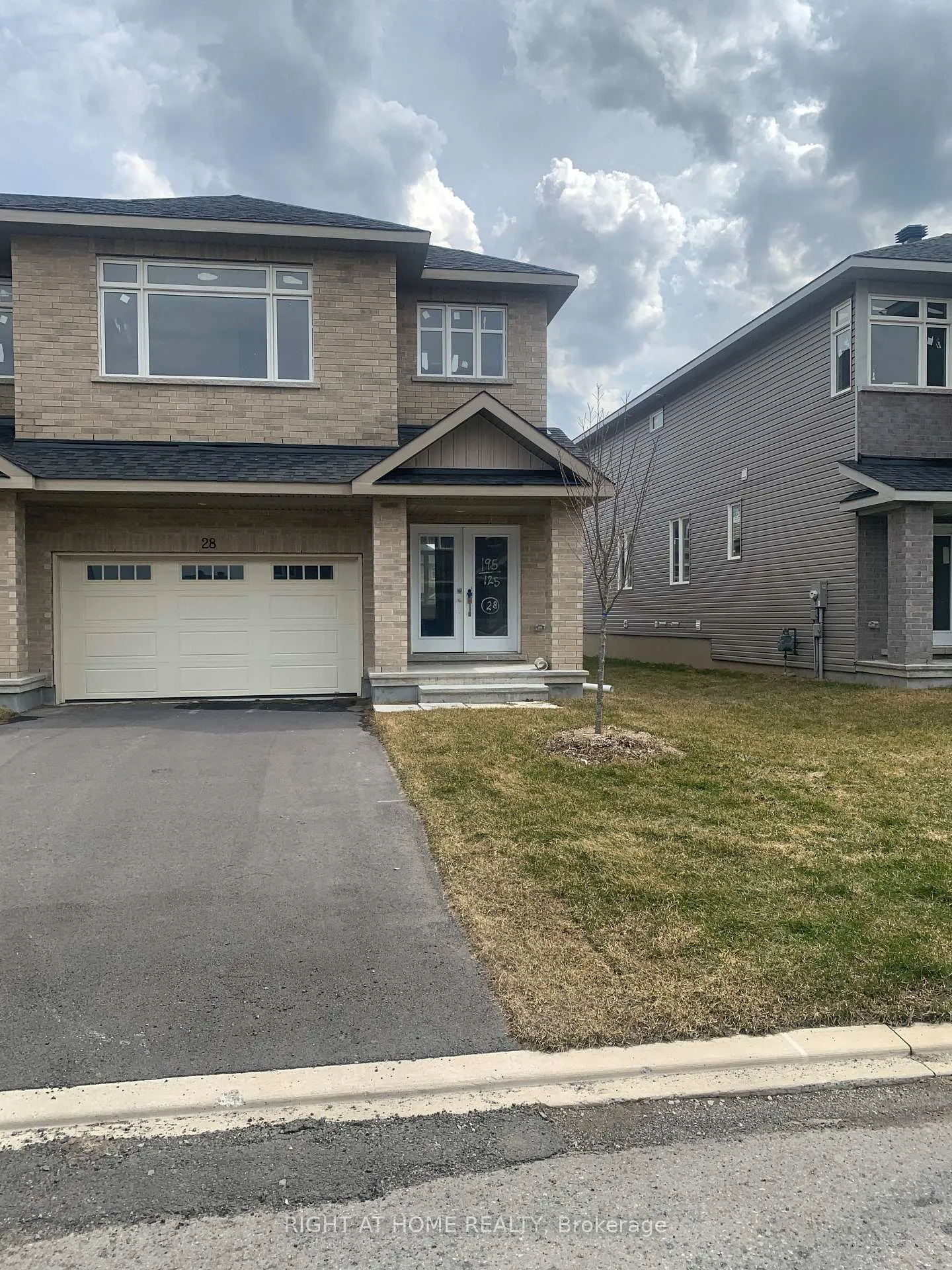 Photo 1 of 28 Wylie Way, Carleton Place — HOMEH