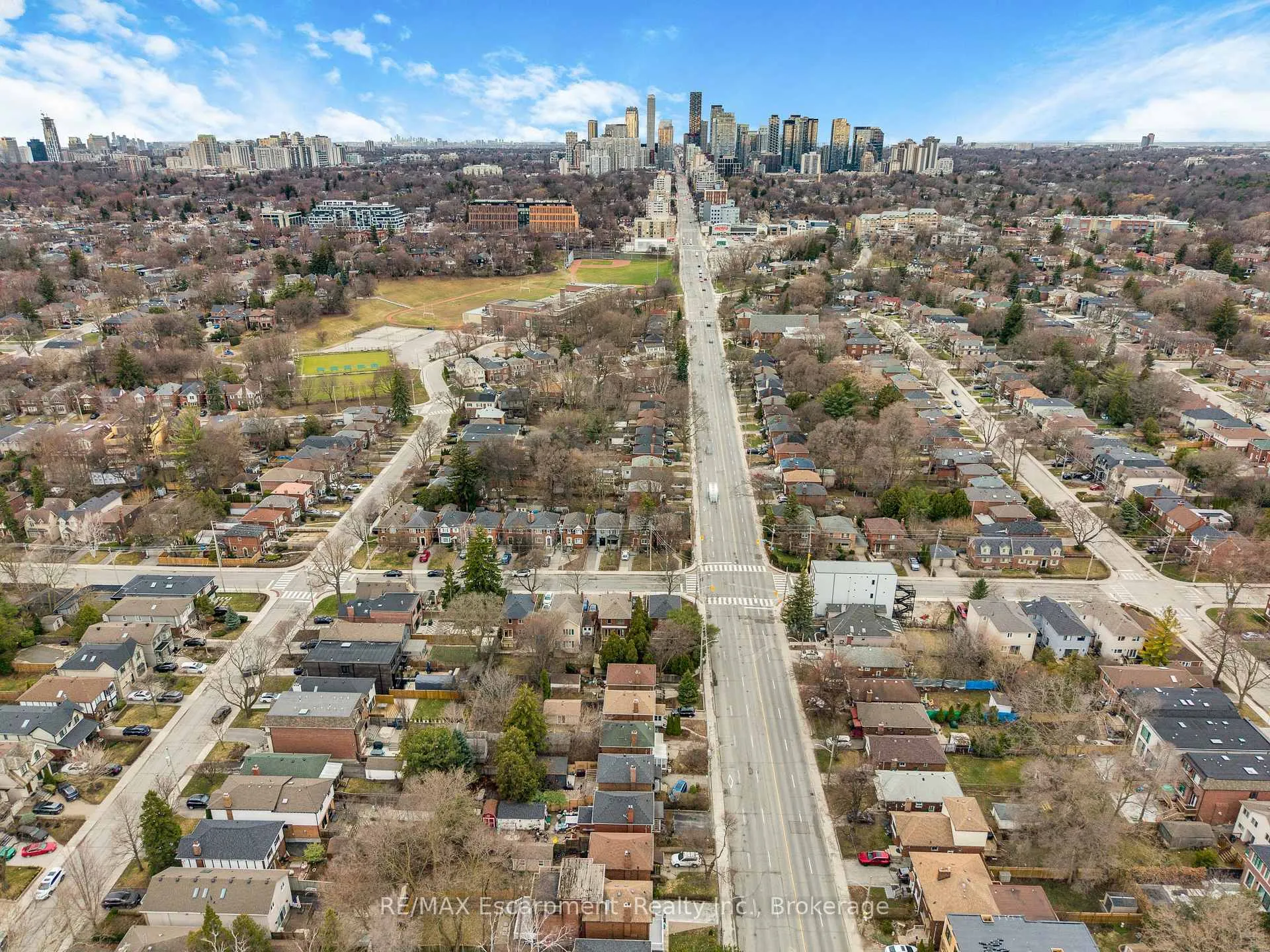Photo 7 of 751 Eglinton Avenue E, Toronto, Leaside — HOMEH