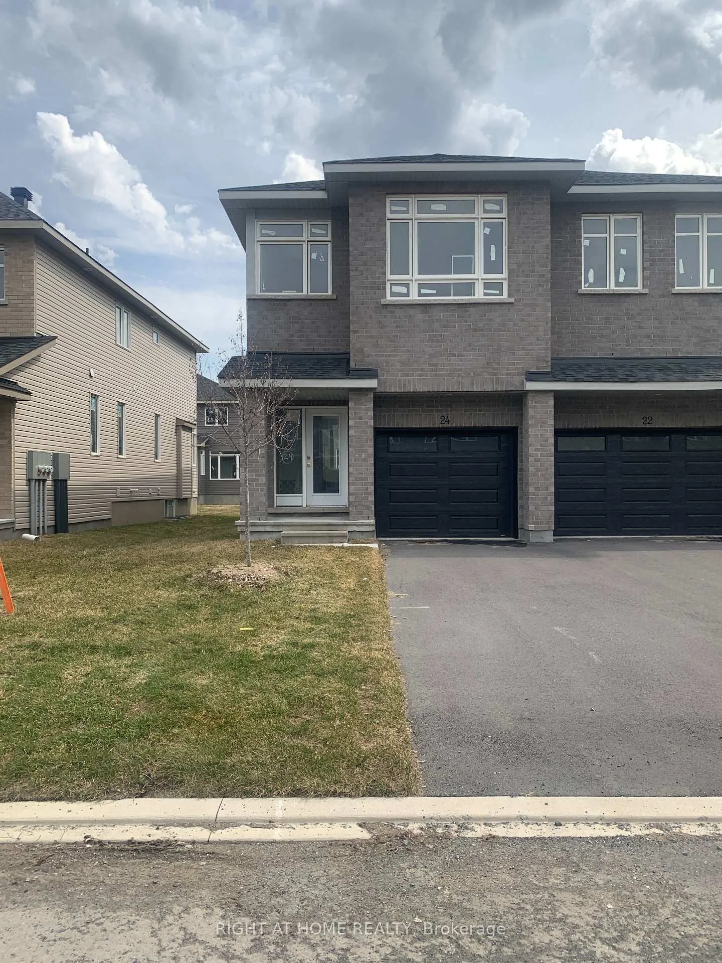 Photo 1 of 24 Wylie Way, Carleton Place — HOMEH