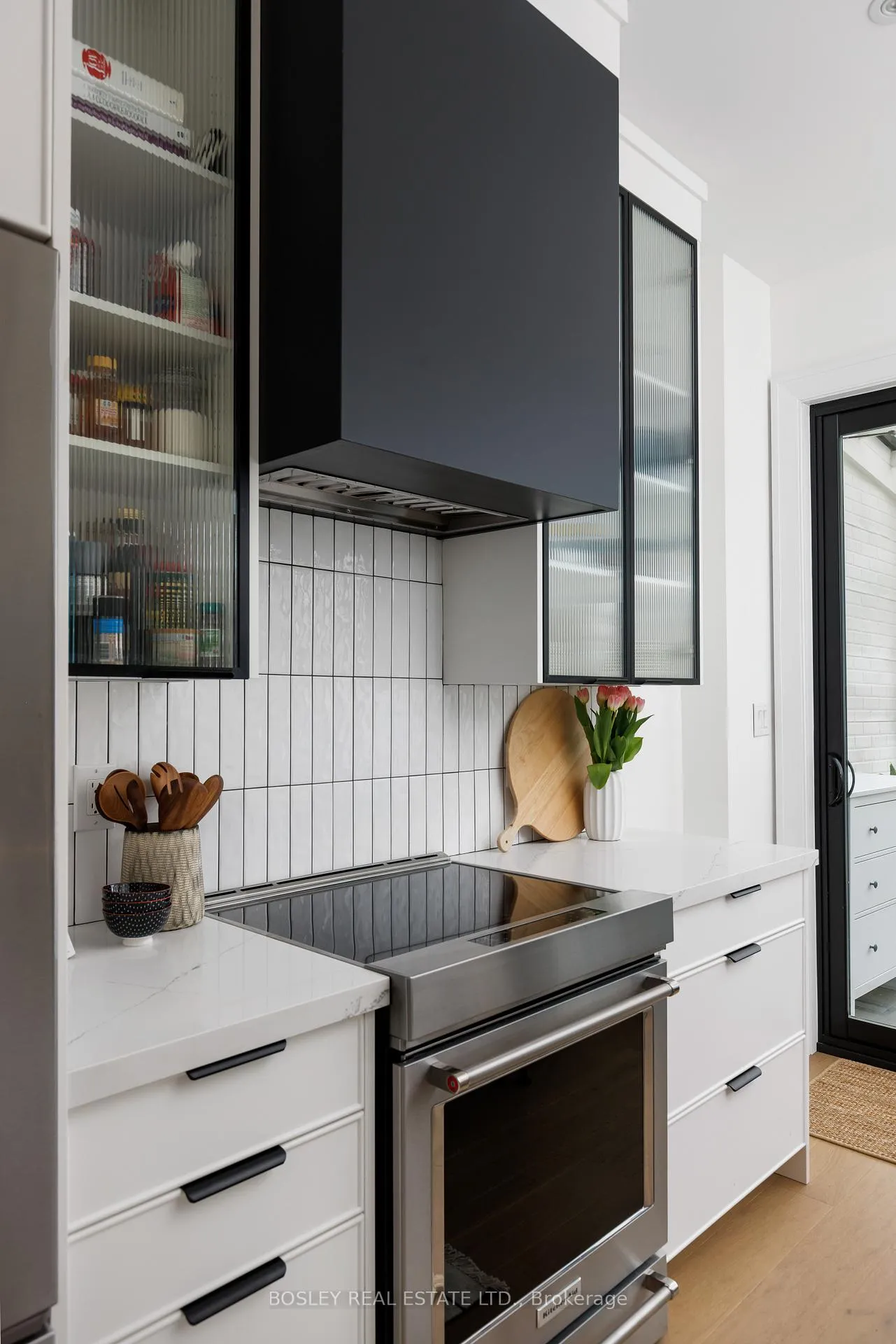 Photo 13 of 140 Garden Avenue, Toronto, Roncesvalles — HOMEH