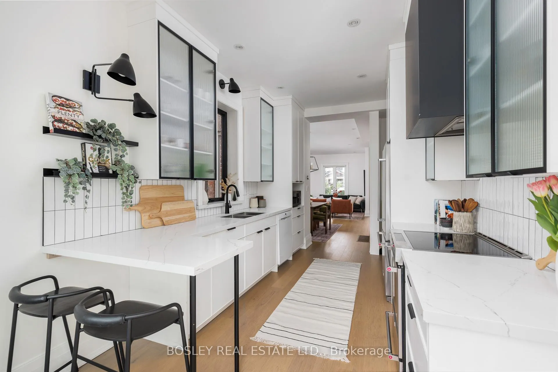 Photo 17 of 140 Garden Avenue, Toronto, Roncesvalles — HOMEH