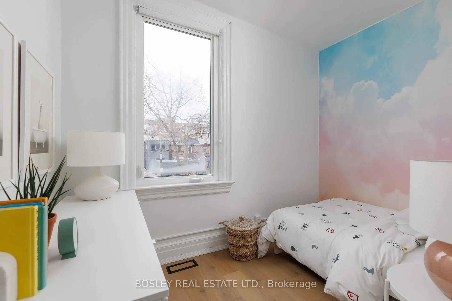 Photo 31 of 140 Garden Avenue, Toronto, Roncesvalles — HOMEH