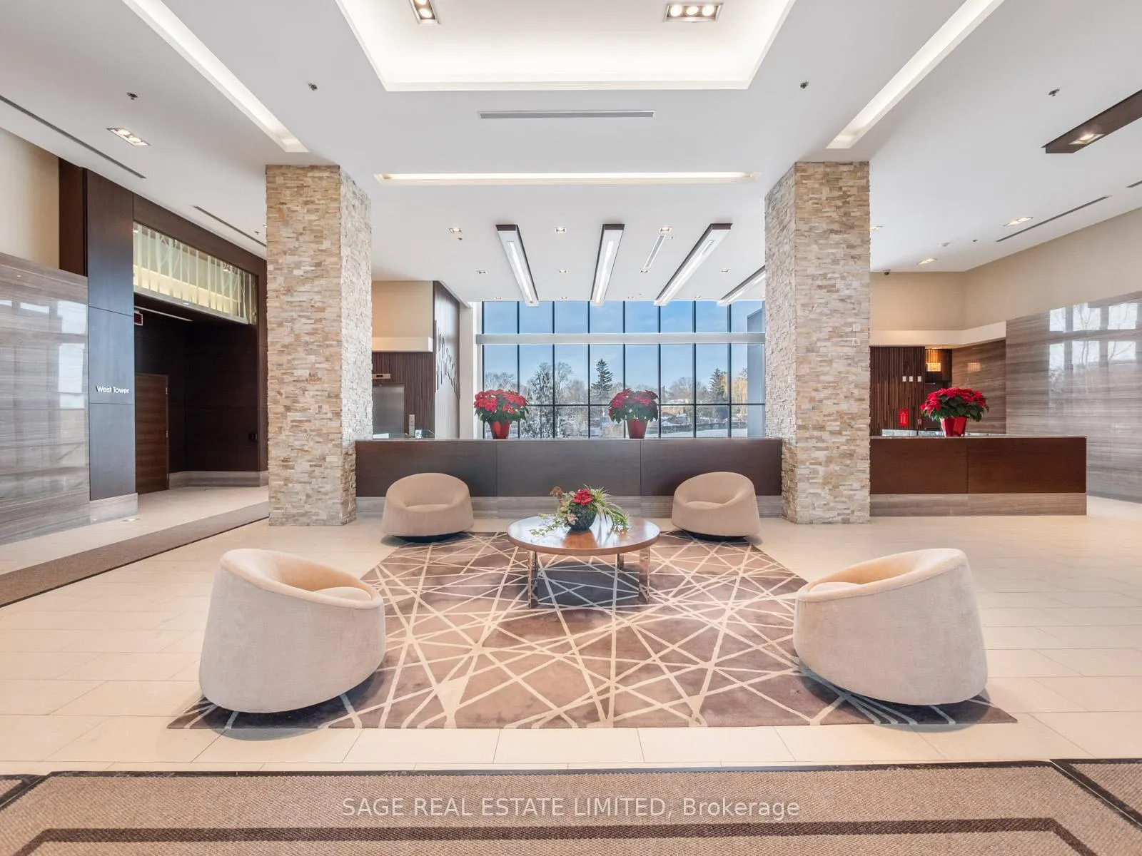 Photo 5 of Unit 909, 35 Brian Peck Crescent, Toronto, Leaside — HOMEH