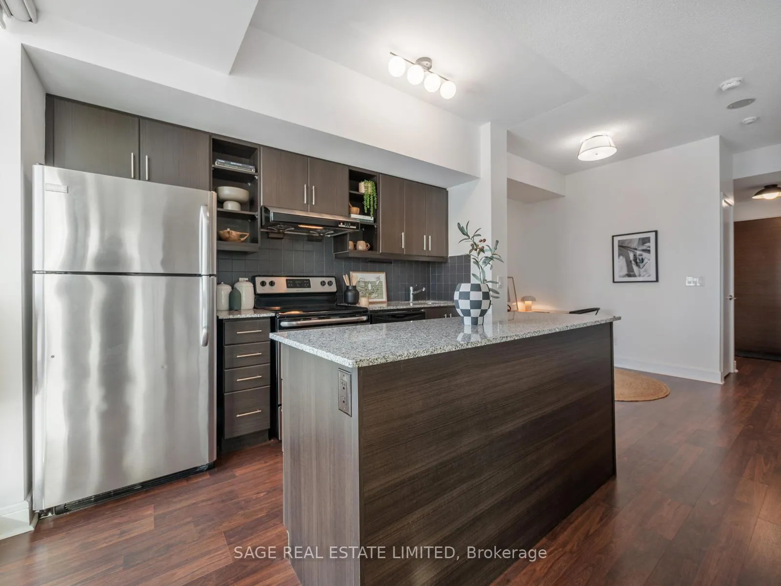 Photo 11 of Unit 909, 35 Brian Peck Crescent, Toronto, Leaside — HOMEH