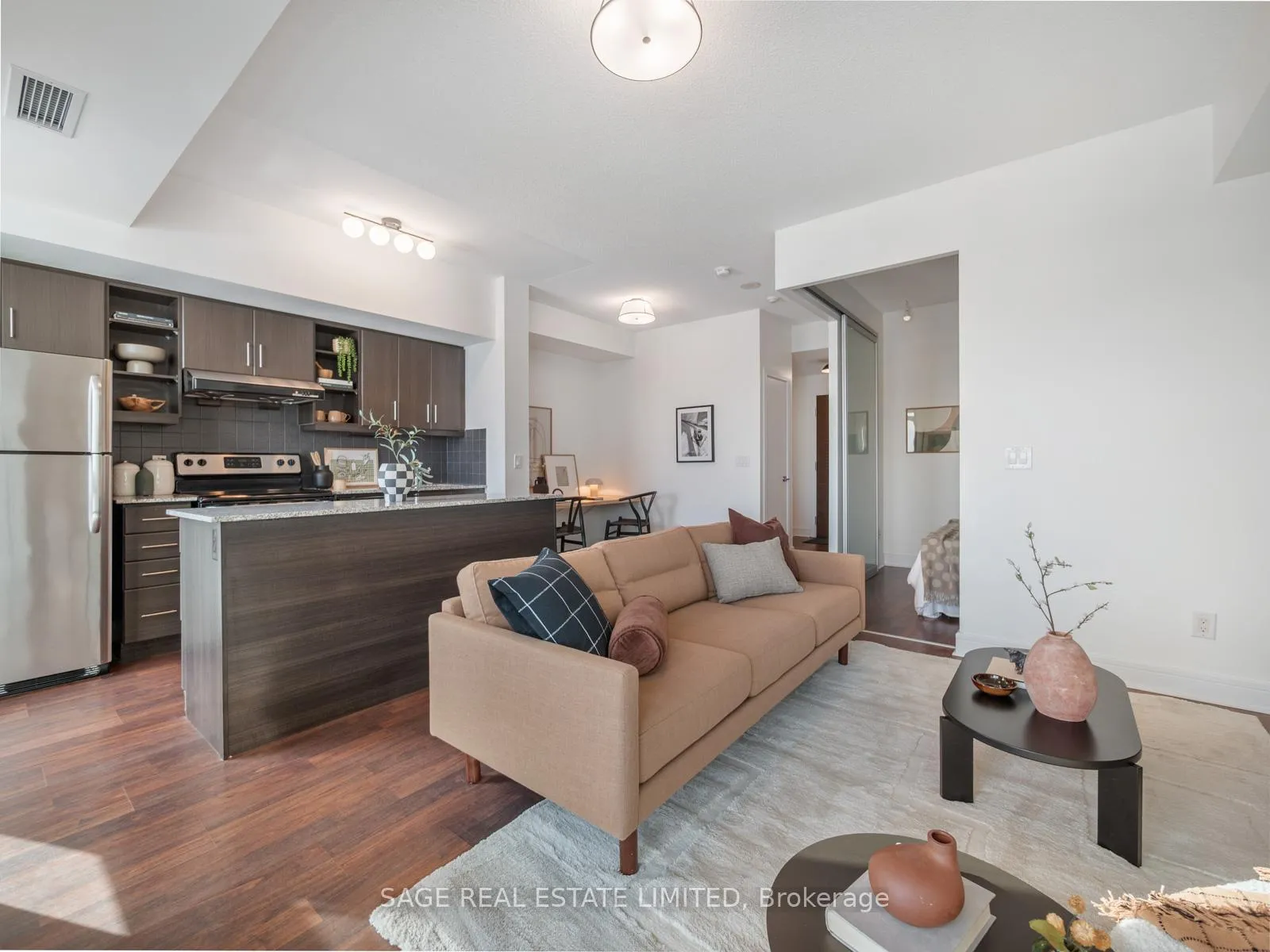 Photo 17 of Unit 909, 35 Brian Peck Crescent, Toronto, Leaside — HOMEH