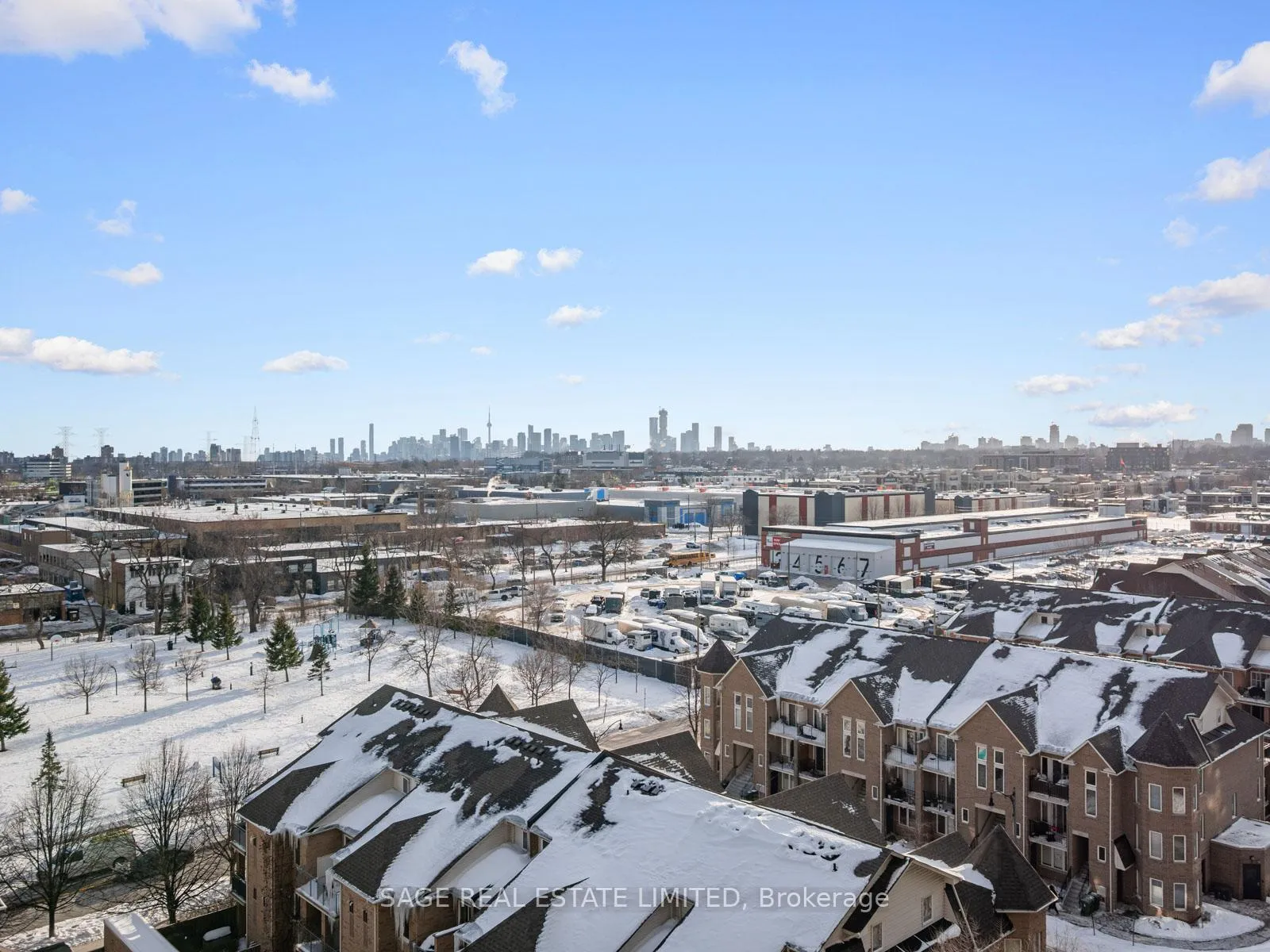 Photo 25 of Unit 909, 35 Brian Peck Crescent, Toronto, Leaside — HOMEH