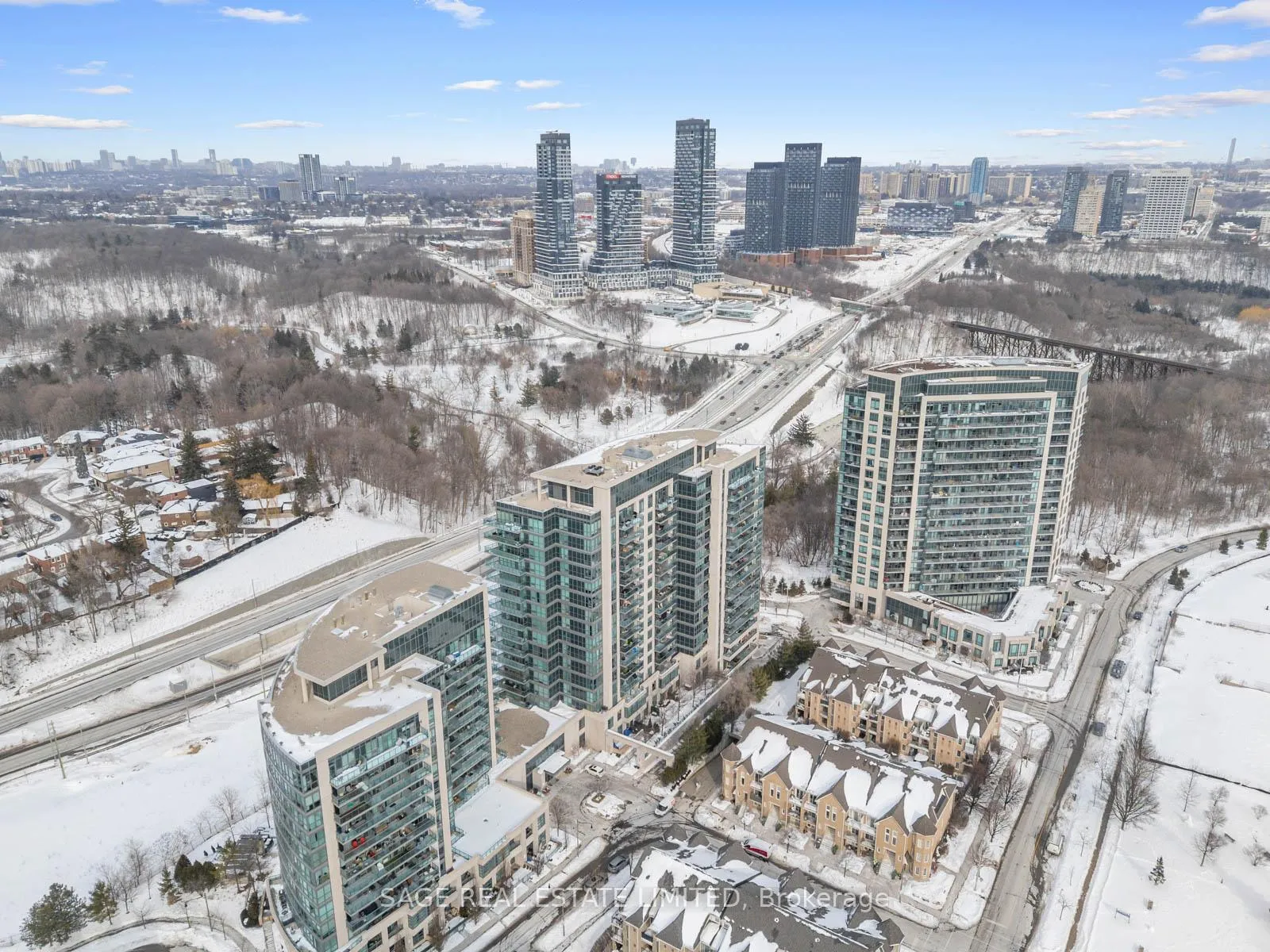 Photo 33 of Unit 909, 35 Brian Peck Crescent, Toronto, Leaside — HOMEH