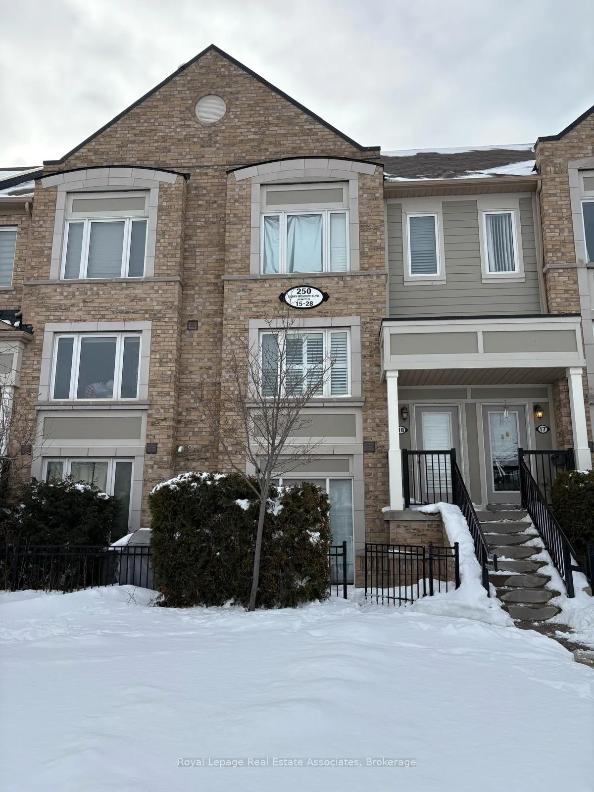 Photo 2 of Unit 19, 250 Sunny Meadow Boulevard, Brampton, Sandringham-Wellington — HOMEH