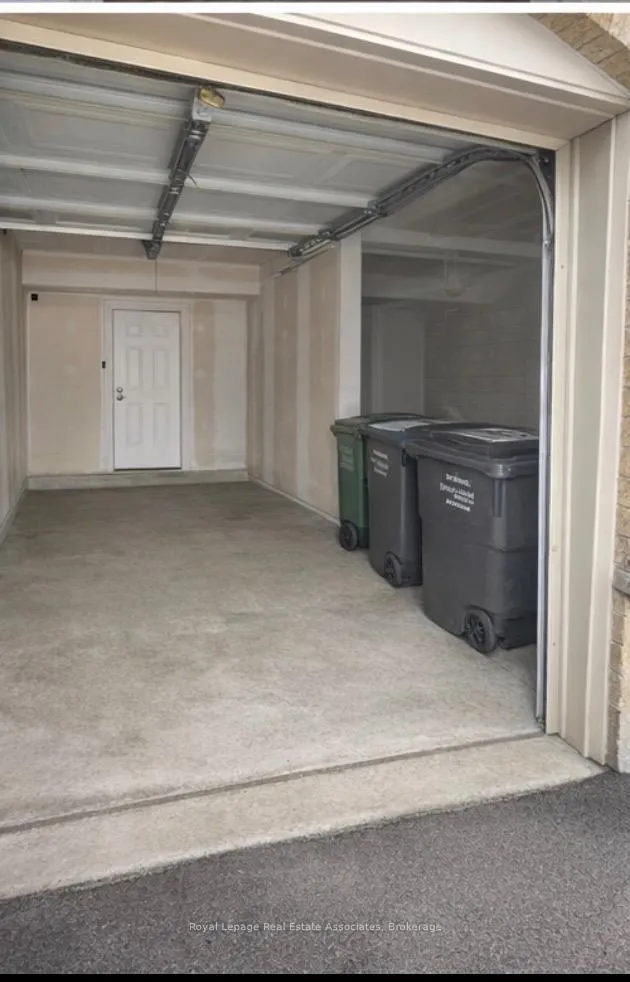 Photo 11 of Unit 19, 250 Sunny Meadow Boulevard, Brampton, Sandringham-Wellington — HOMEH