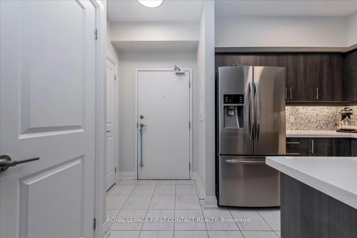 Photo 4 of Unit 407, 300 Essa Road, Barrie, 400 West — HOMEH