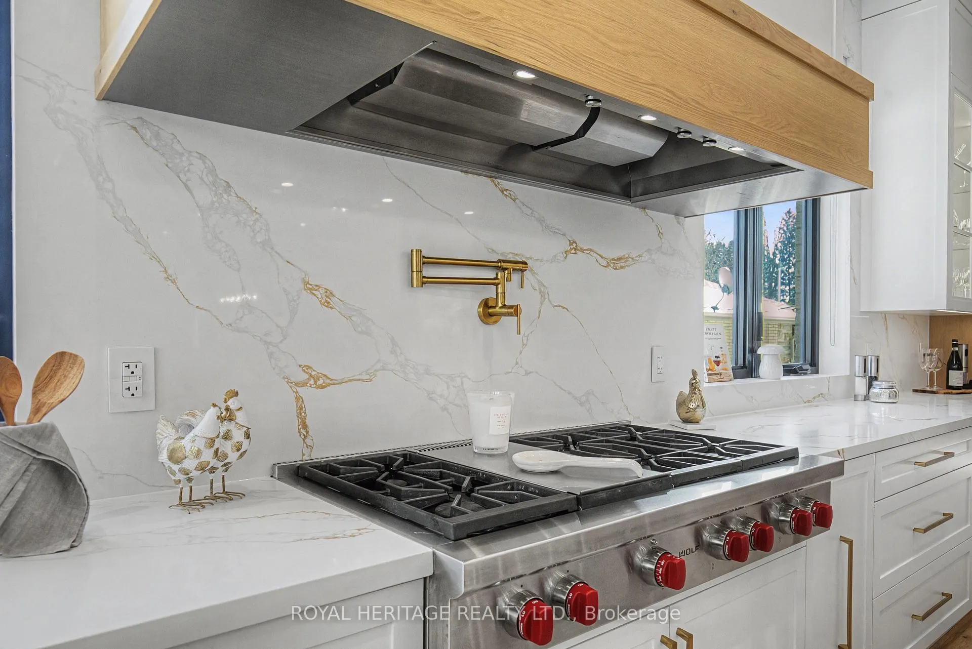 Photo 11 of 614 Roselawn Avenue, Oshawa, Northwood — HOMEH
