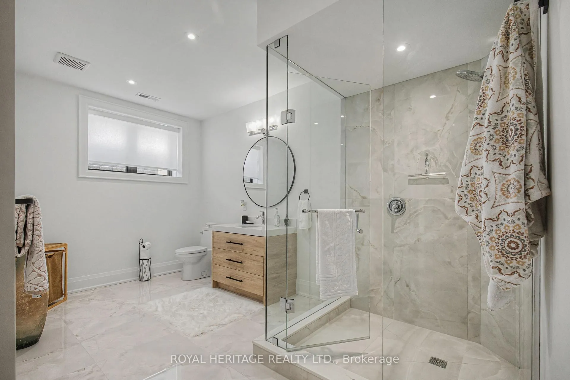 Photo 42 of 614 Roselawn Avenue, Oshawa, Northwood — HOMEH
