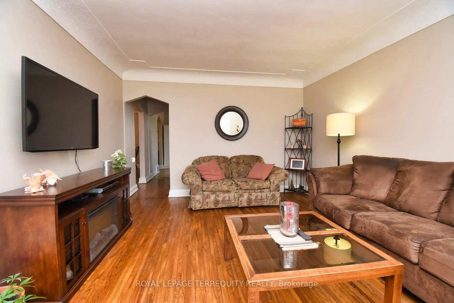 Photo 8 of 63 West 1st Street E, Hamilton, Bonnington — HOMEH