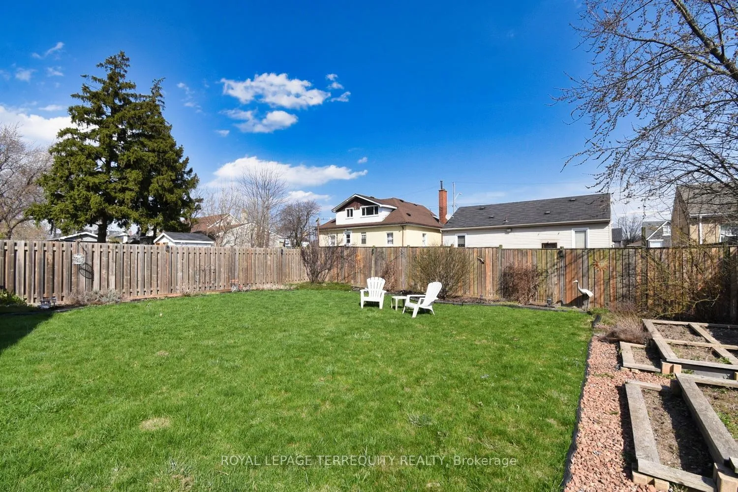 Photo 31 of 63 West 1st Street E, Hamilton, Bonnington — HOMEH