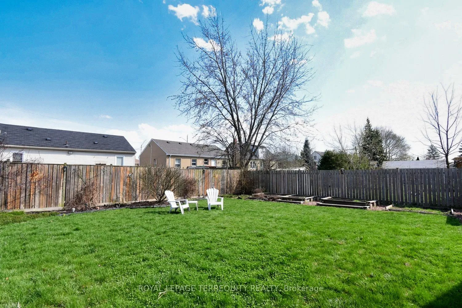 Photo 33 of 63 West 1st Street E, Hamilton, Bonnington — HOMEH