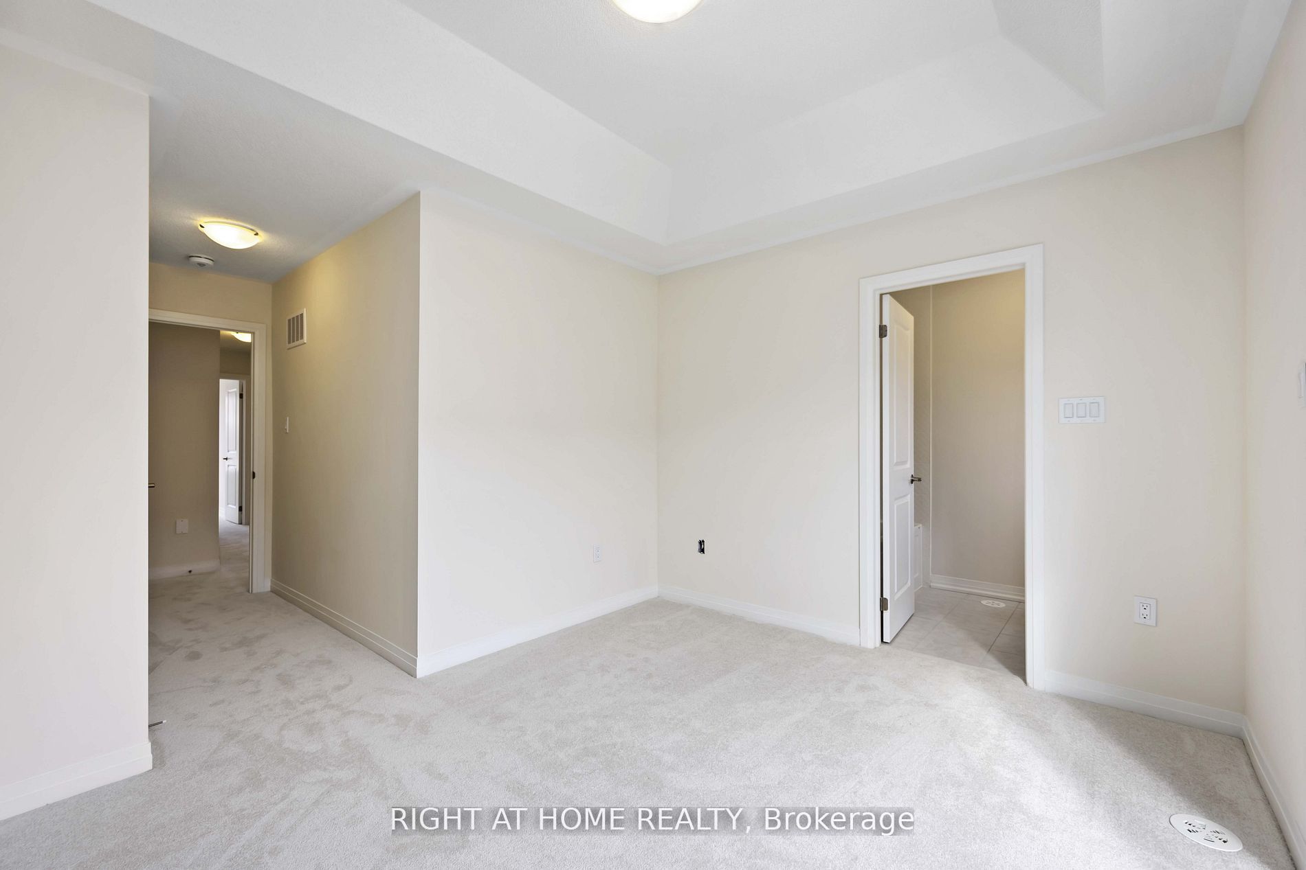 Photo 21 of 31 Sissons Way, Markham, Box Grove — HOMEH
