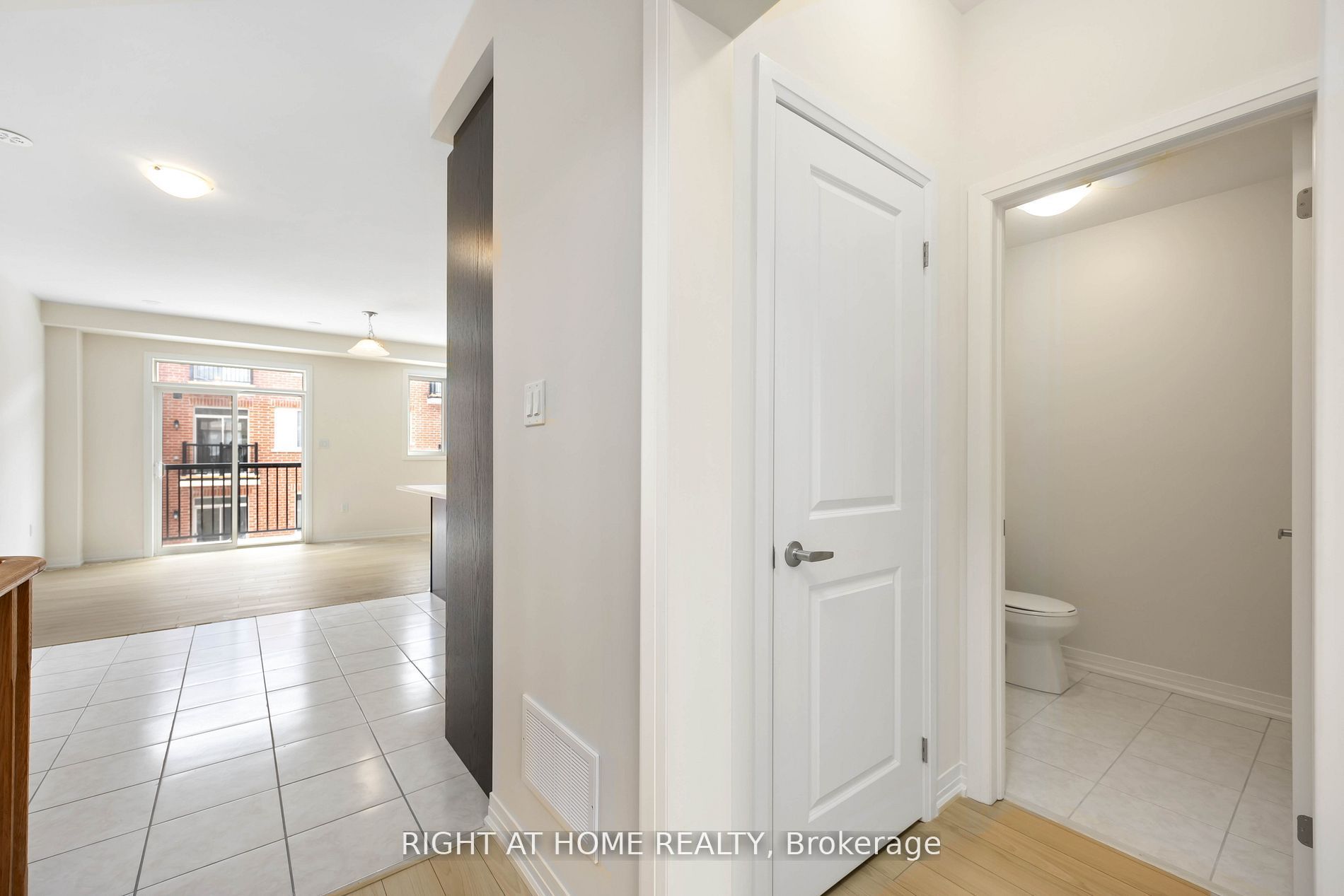Photo 25 of 31 Sissons Way, Markham, Box Grove — HOMEH