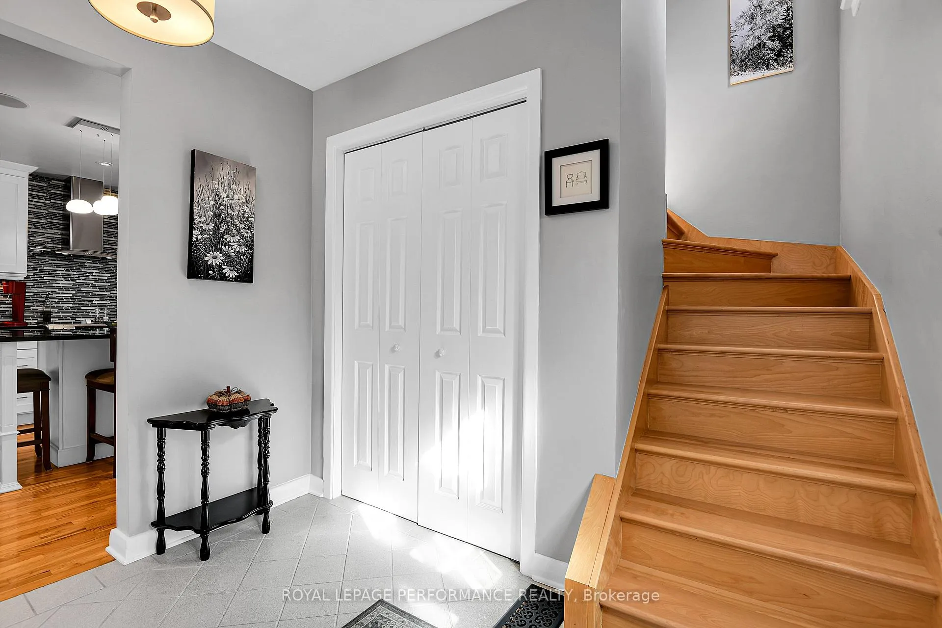 Photo 5 of 2239 Webster Avenue, Ottawa, Alta Vista — HOMEH