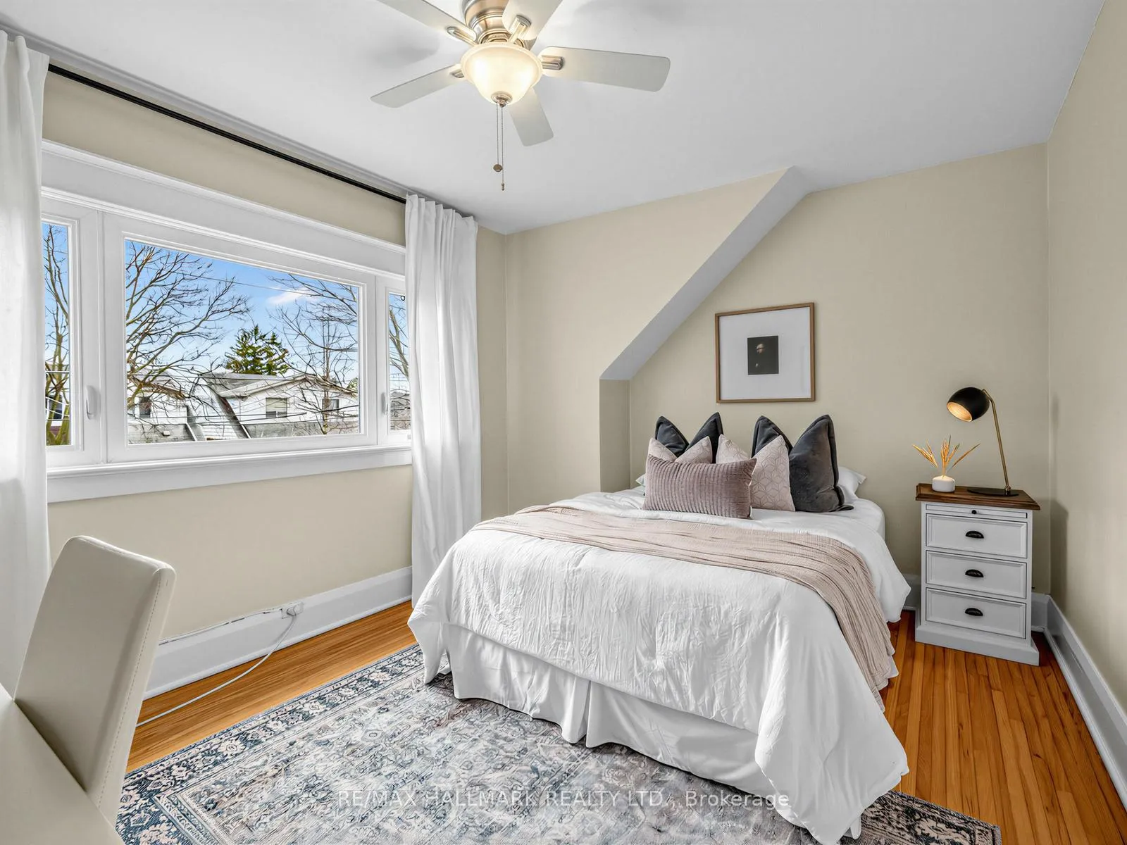 Photo 18 of 86 Mortimer Avenue, Toronto, Broadview North — HOMEH