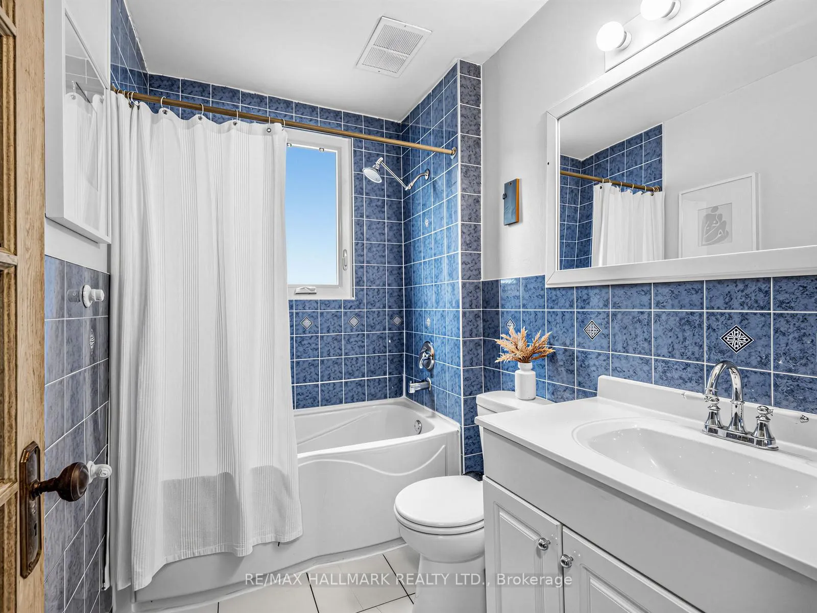 Photo 23 of 86 Mortimer Avenue, Toronto, Broadview North — HOMEH