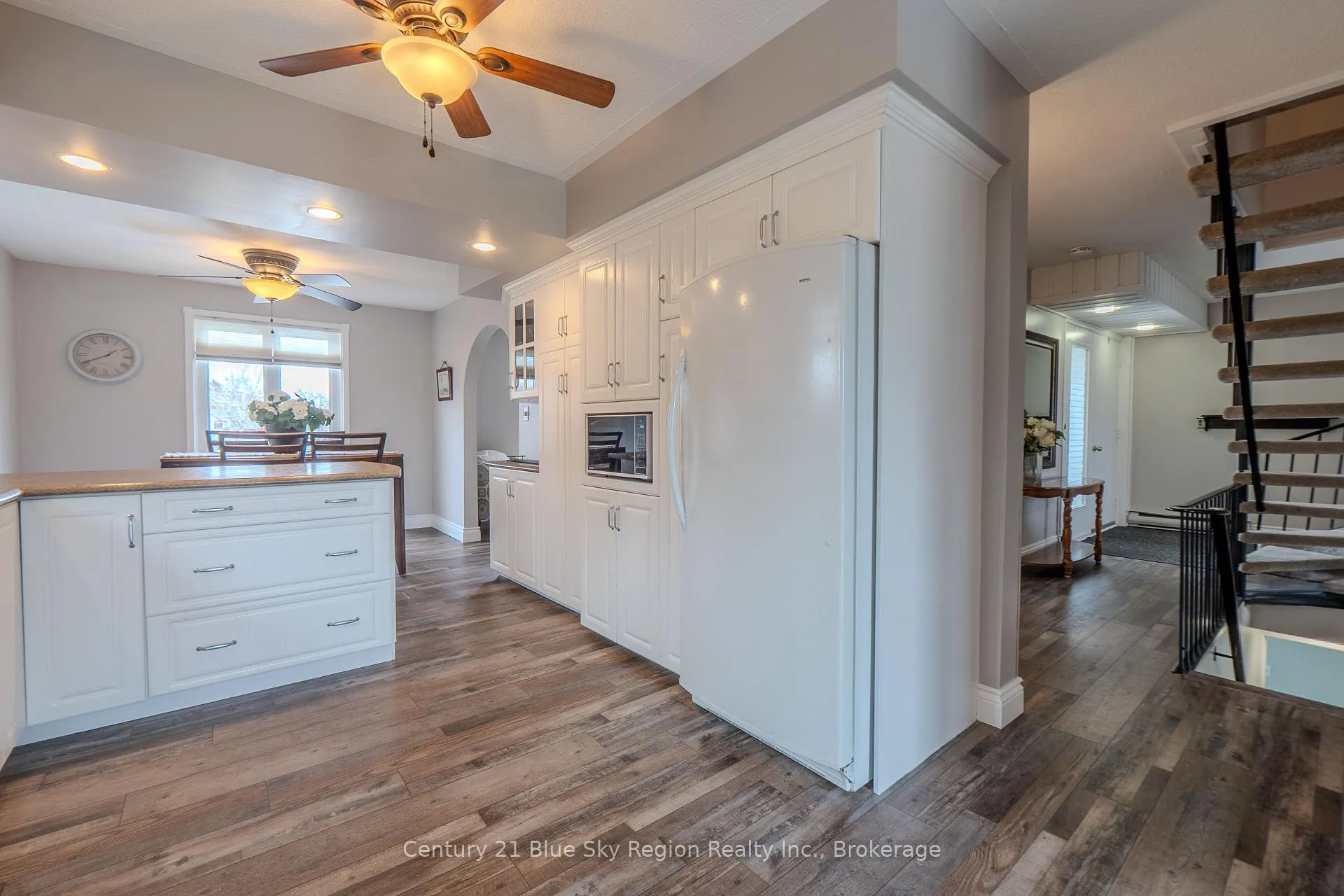 Photo 7 of 35 Chateau Terrace, West Nipissing, Sturgeon Falls — HOMEH