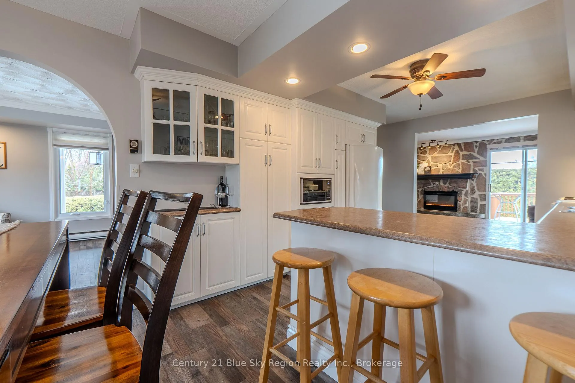 Photo 8 of 35 Chateau Terrace, West Nipissing, Sturgeon Falls — HOMEH