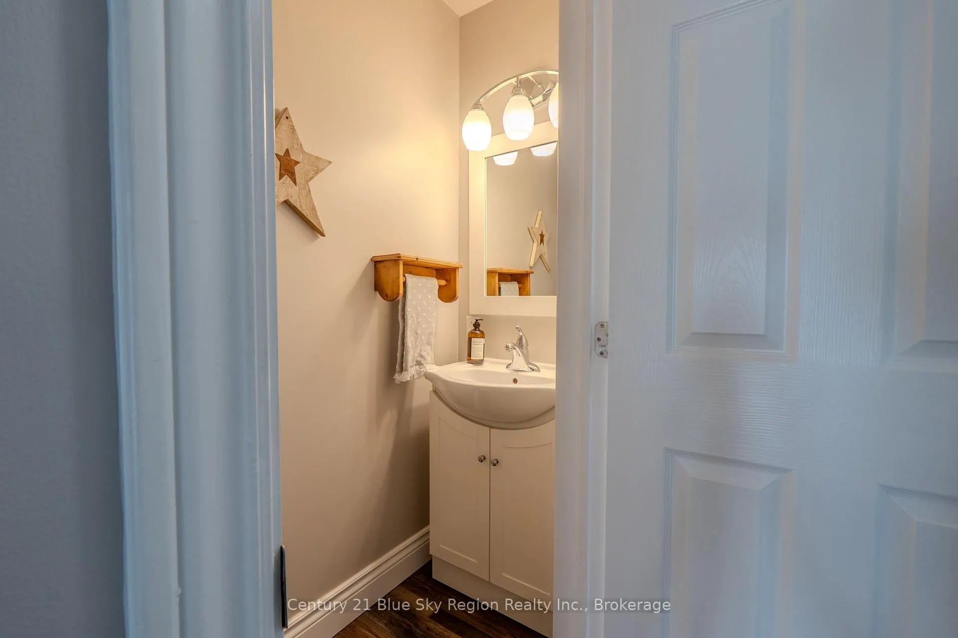 Photo 18 of 35 Chateau Terrace, West Nipissing, Sturgeon Falls — HOMEH