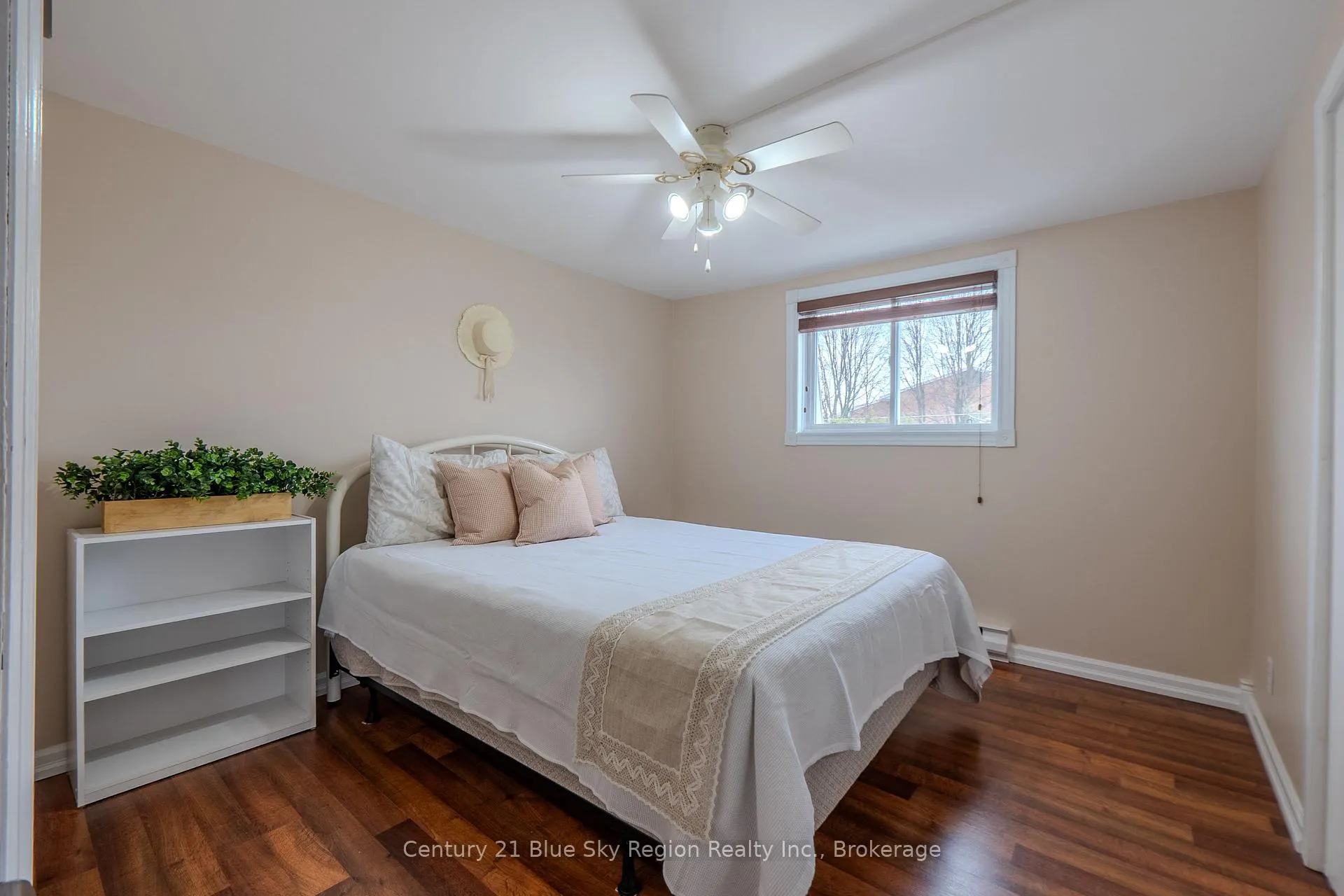 Photo 22 of 35 Chateau Terrace, West Nipissing, Sturgeon Falls — HOMEH