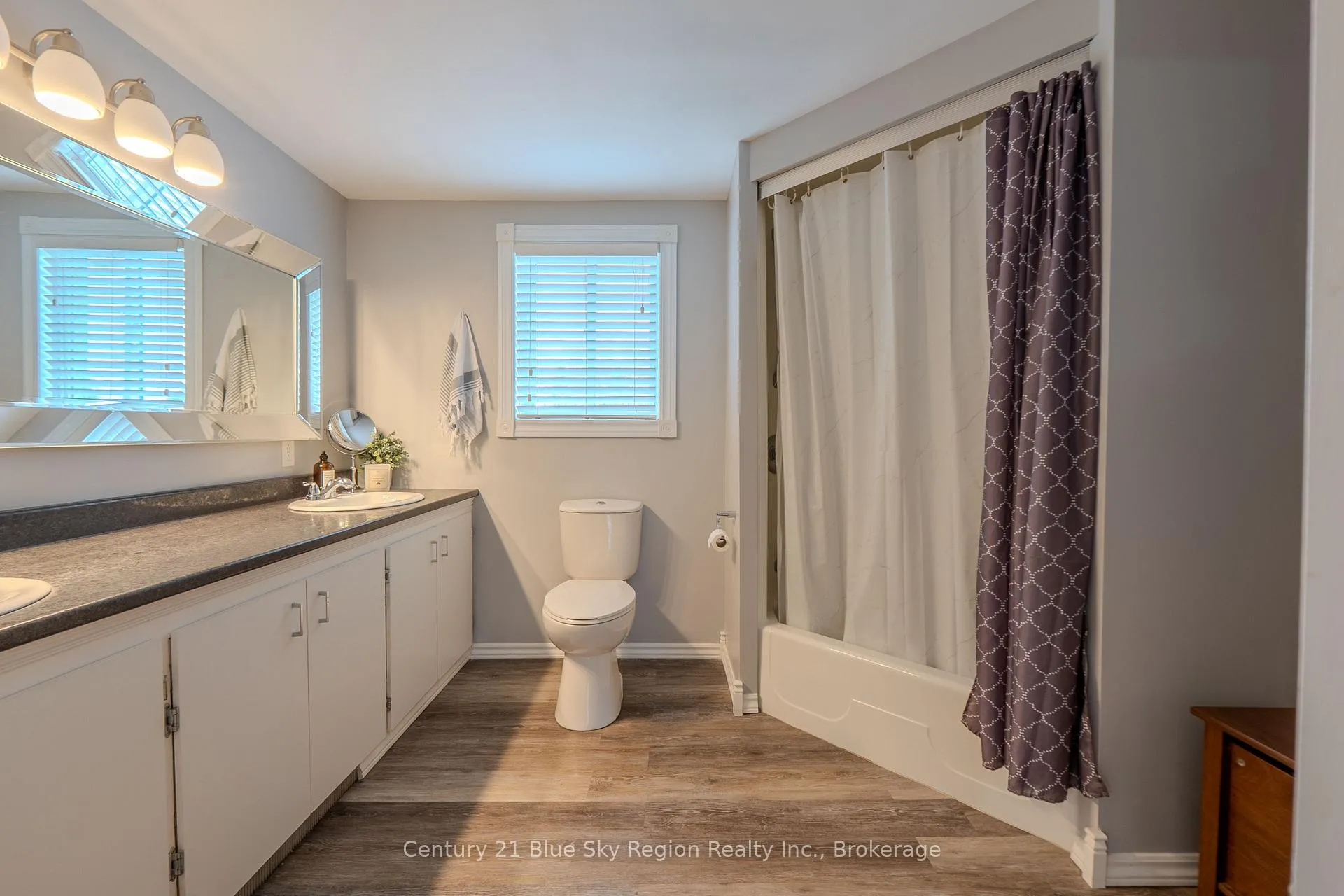 Photo 25 of 35 Chateau Terrace, West Nipissing, Sturgeon Falls — HOMEH