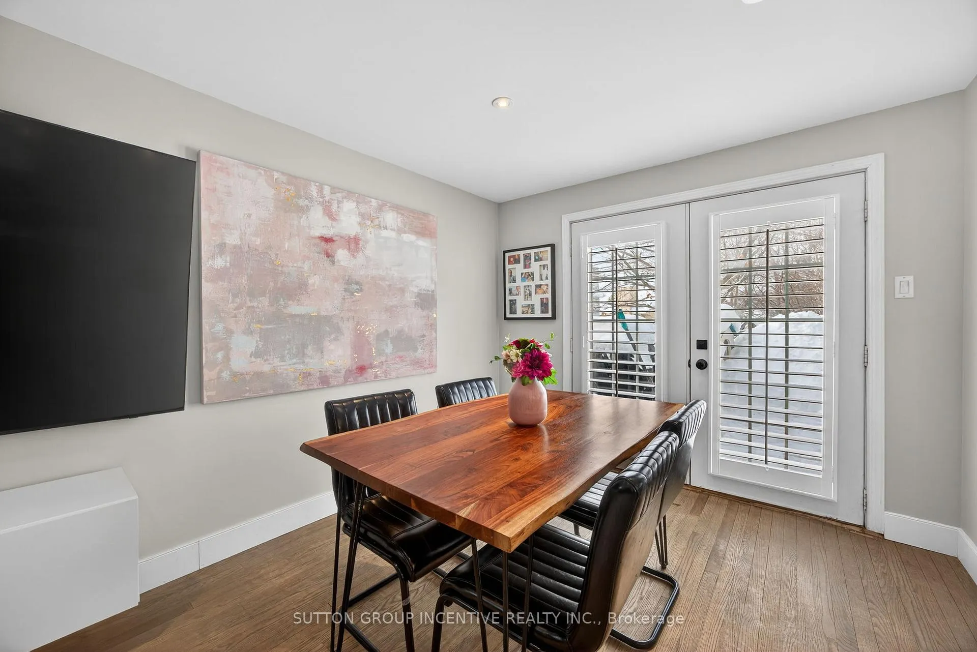 Photo 11 of 56 Shakespeare Crescent, Barrie, Letitia Heights — HOMEH