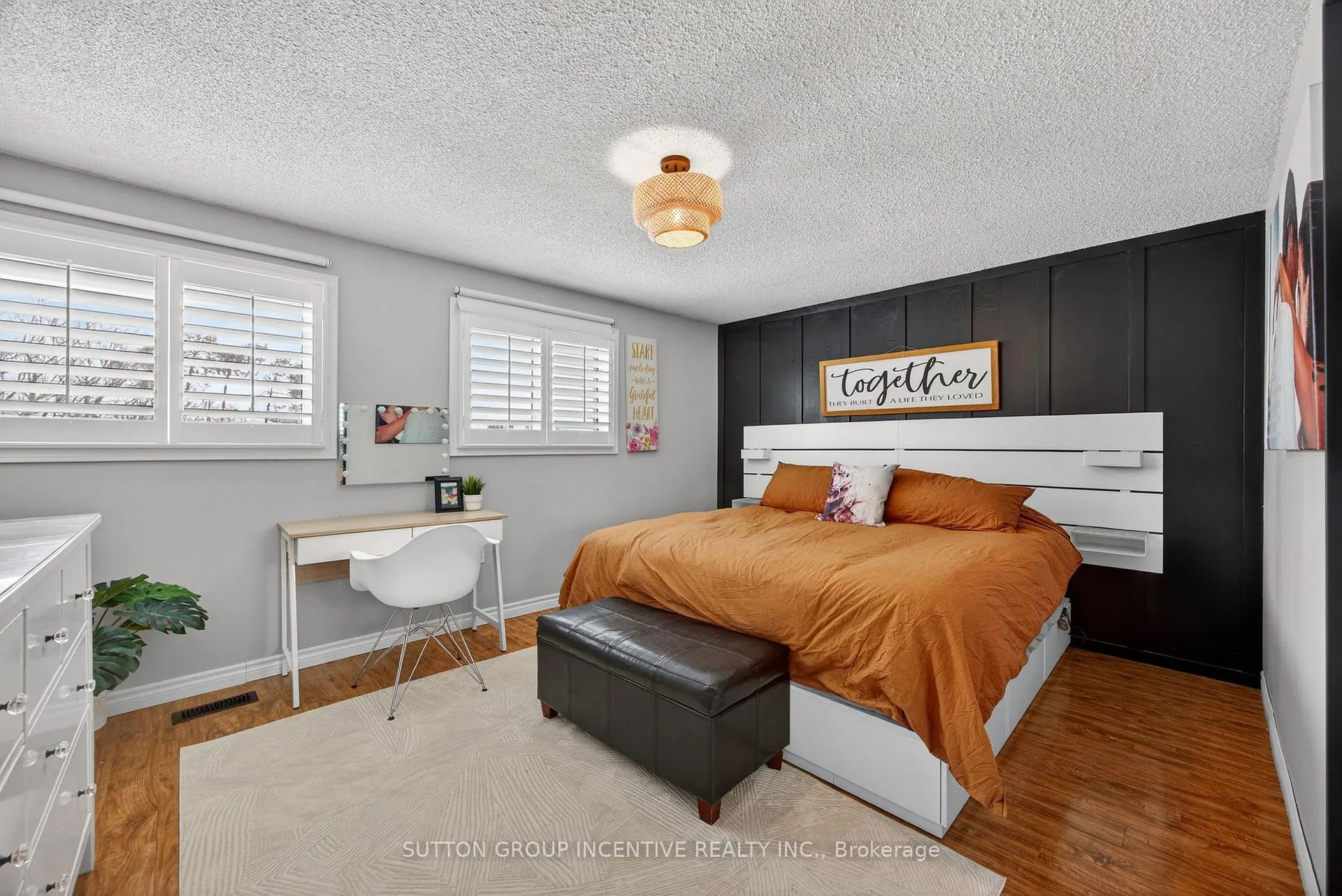 Photo 18 of 56 Shakespeare Crescent, Barrie, Letitia Heights — HOMEH