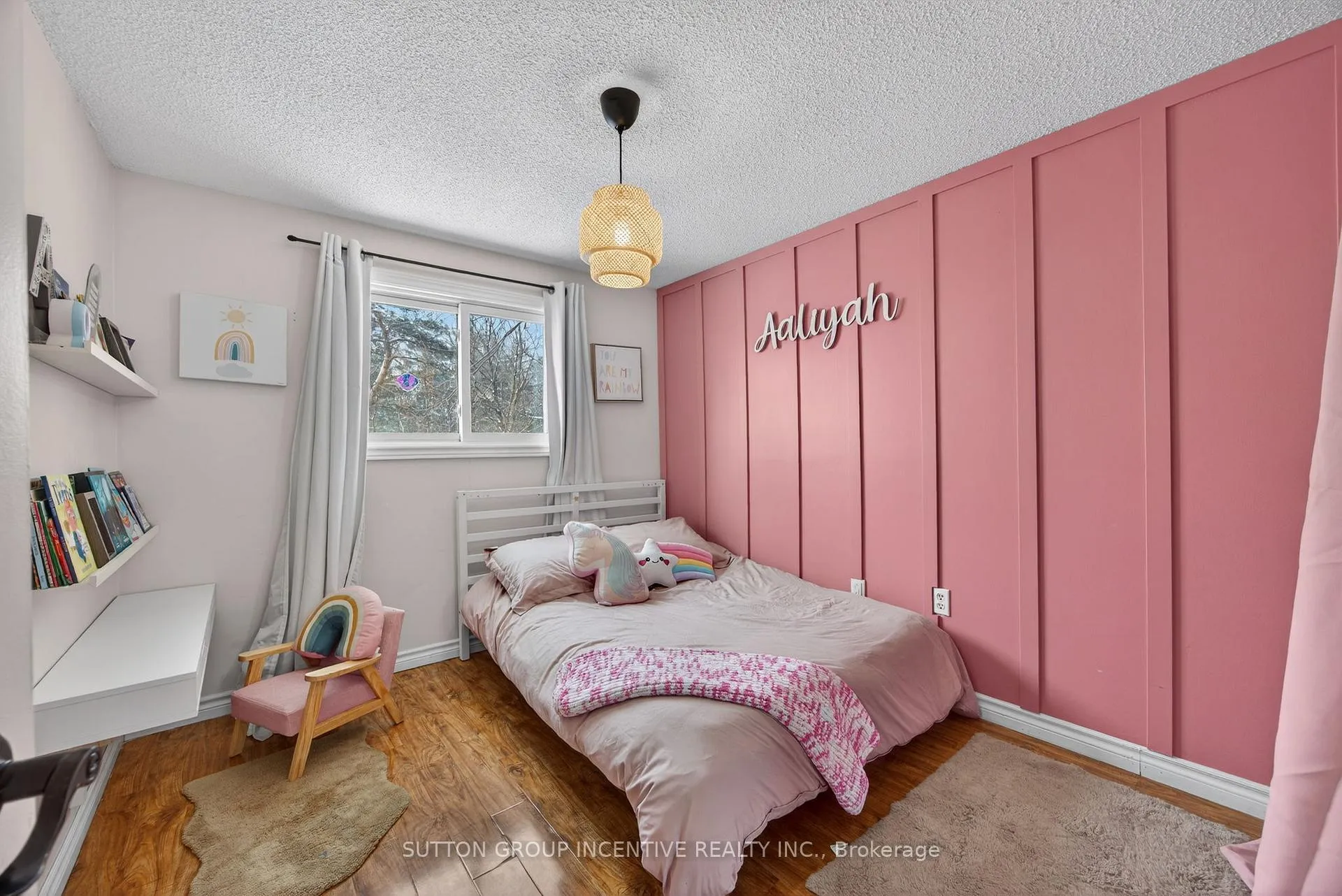 Photo 21 of 56 Shakespeare Crescent, Barrie, Letitia Heights — HOMEH