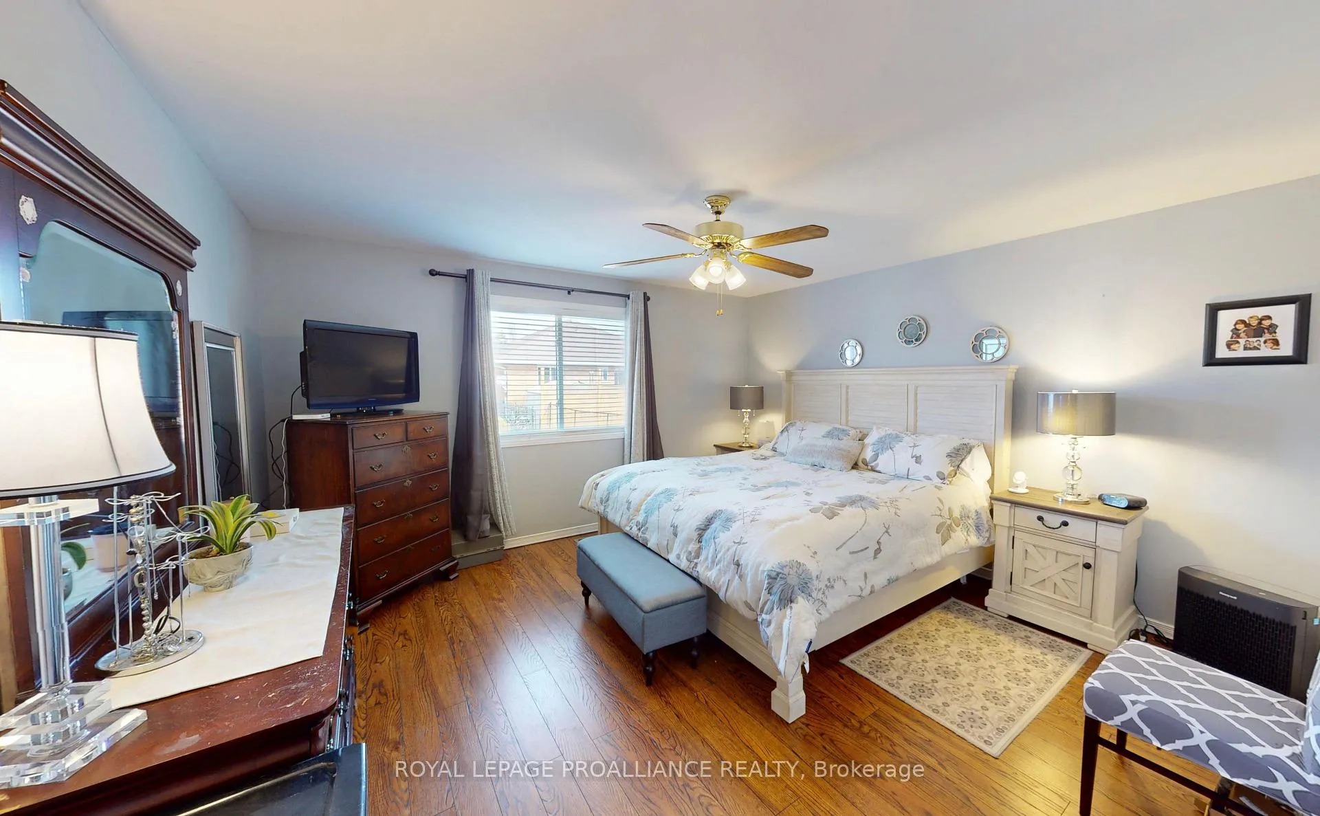 Photo 11 of 16 Hickory Grove, Belleville, Belleville Ward — HOMEH