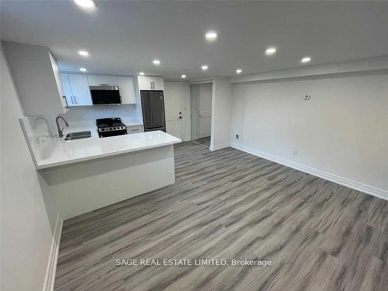 Photo 4 of Unit 1, 1084 Avenue Road, Toronto, Lawrence Park South — HOMEH