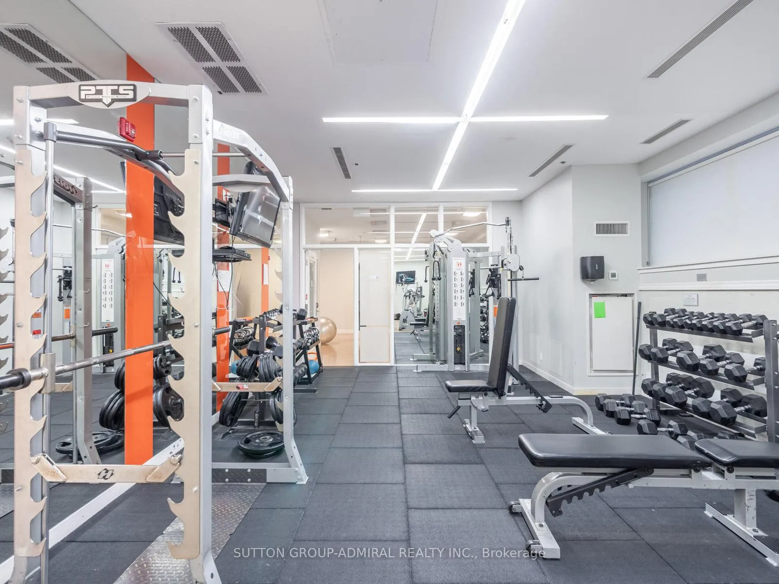 Photo 9 of Unit 718, 21 Nelson Street, Toronto, Waterfront Communities — HOMEH