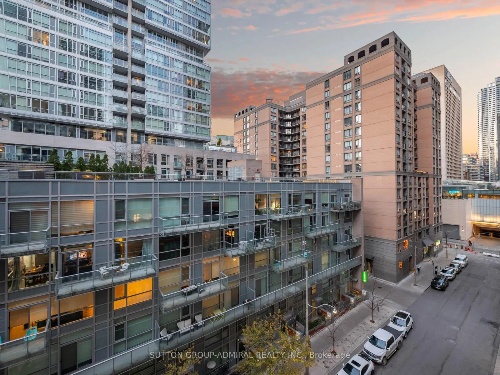 Photo 11 of Unit 718, 21 Nelson Street, Toronto, Waterfront Communities — HOMEH
