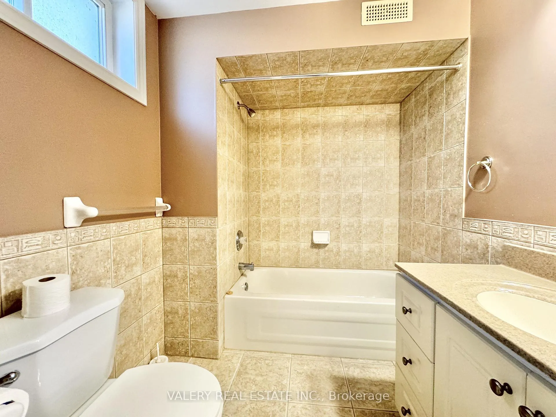 Photo 14 of Unit Main, 2949 Olde Base Line Road, Caledon, Inglewood — HOMEH