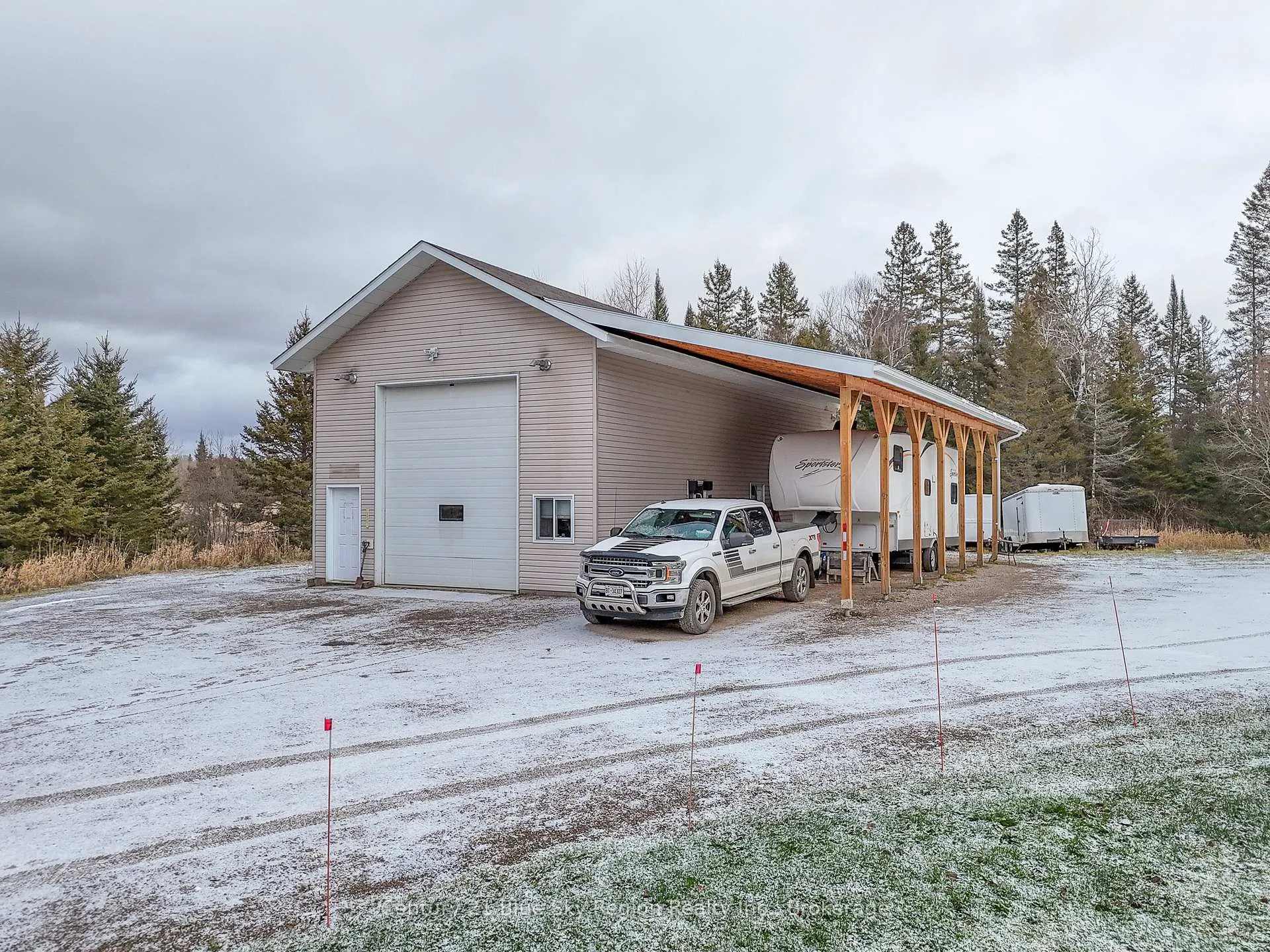 Photo 8 of 592 Genesee Lake Road, Powassan — HOMEH