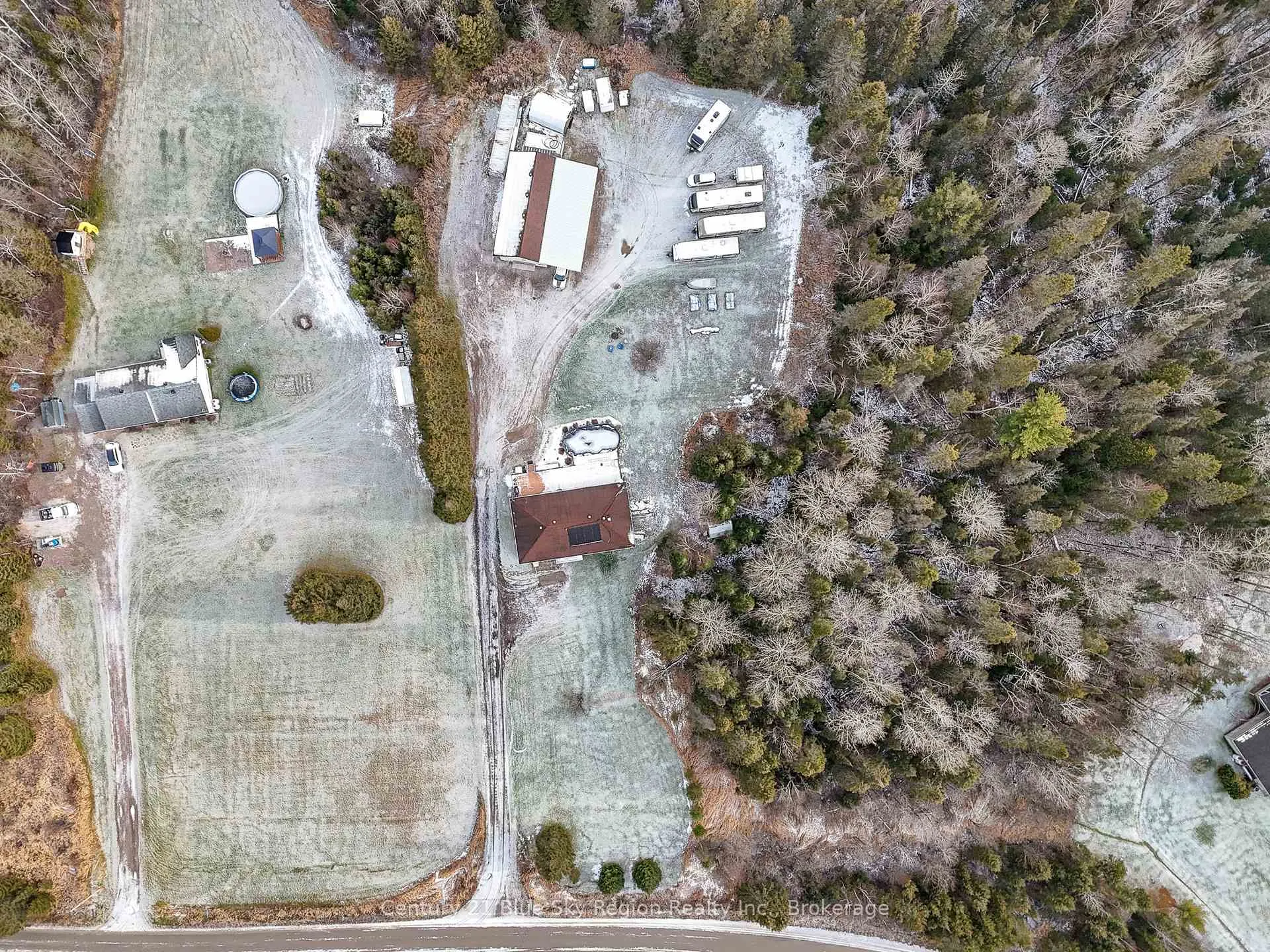 Photo 17 of 592 Genesee Lake Road, Powassan — HOMEH