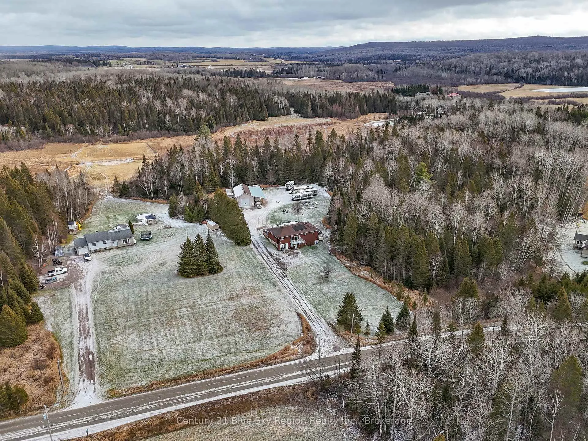 Photo 18 of 592 Genesee Lake Road, Powassan — HOMEH