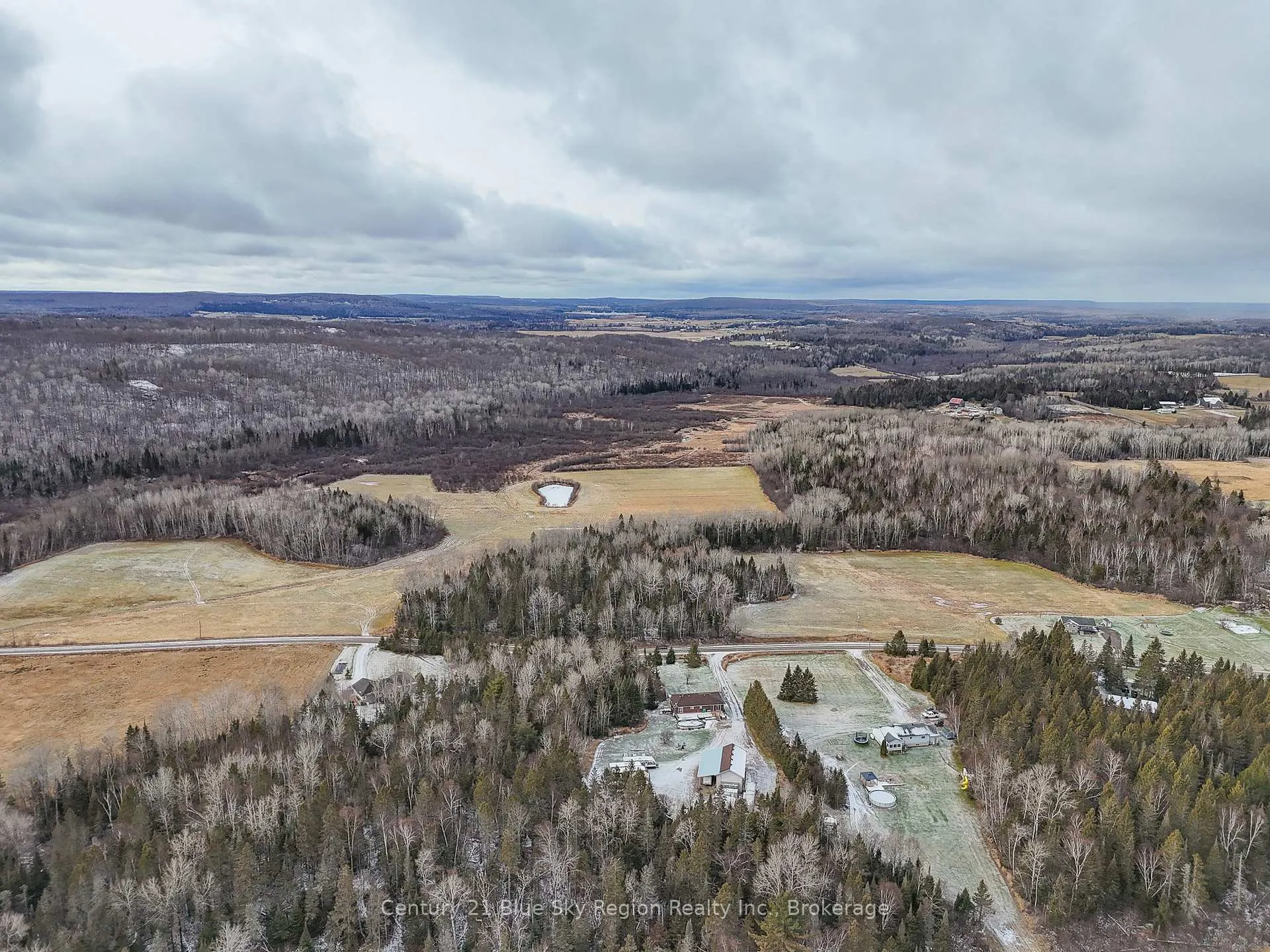 Photo 20 of 592 Genesee Lake Road, Powassan — HOMEH