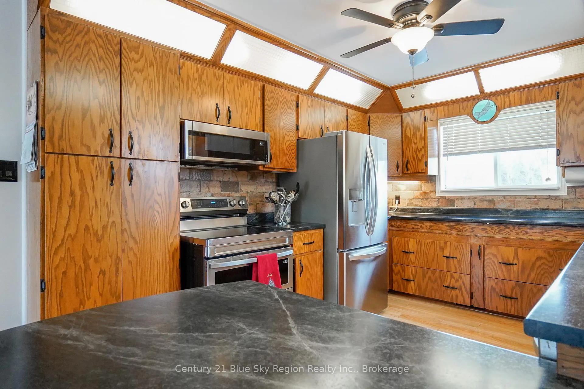 Photo 23 of 592 Genesee Lake Road, Powassan — HOMEH