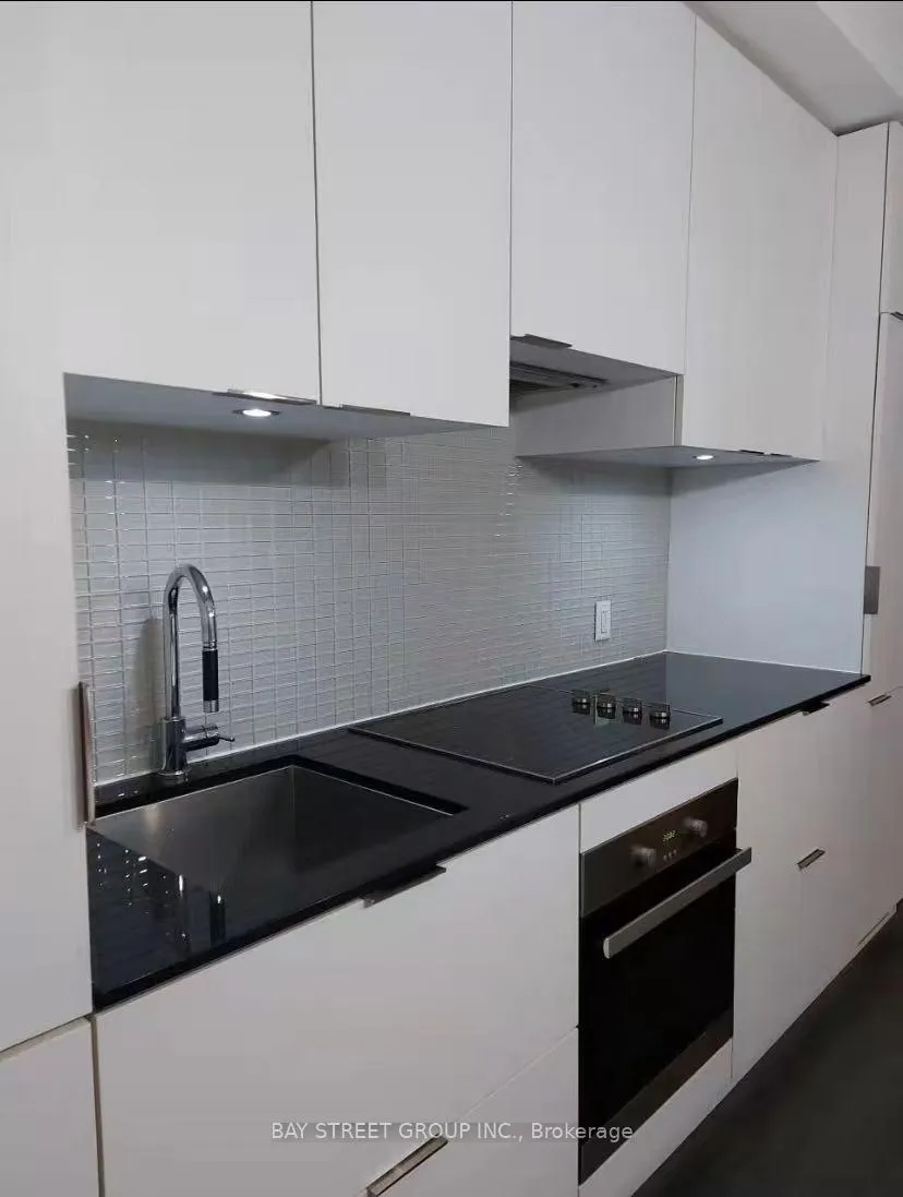 Photo 2 of Unit 302, 5 St Joseph Street, Toronto, Bay Street Corridor — HOMEH