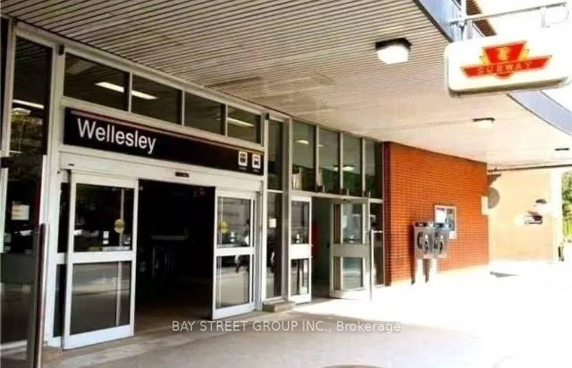 Photo 14 of Unit 302, 5 St Joseph Street, Toronto, Bay Street Corridor — HOMEH