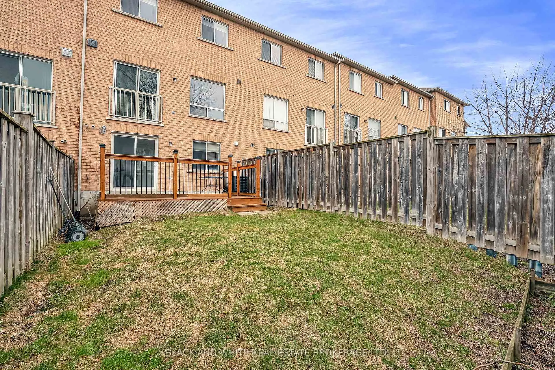 Photo 10 of 80 Barkdale Way, Whitby, Pringle Creek — HOMEH