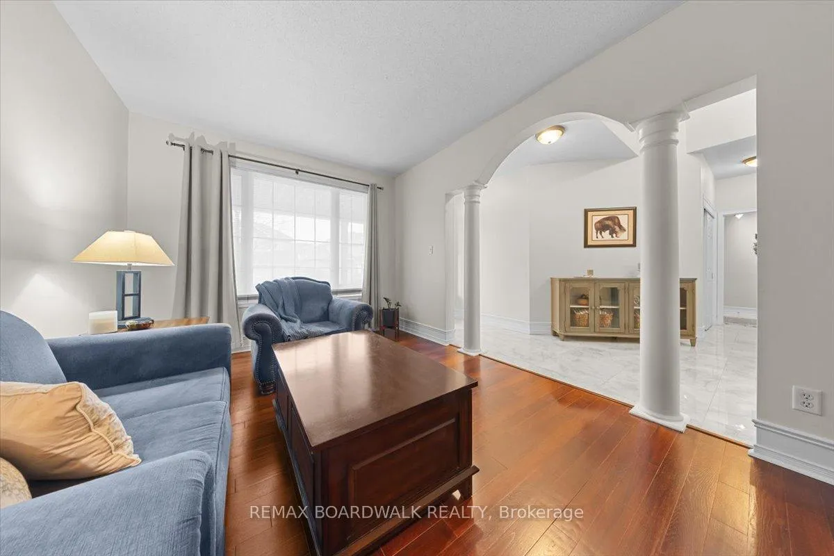 Photo 5 of 131 Chancery Crescent, Ottawa, Avalon East — HOMEH